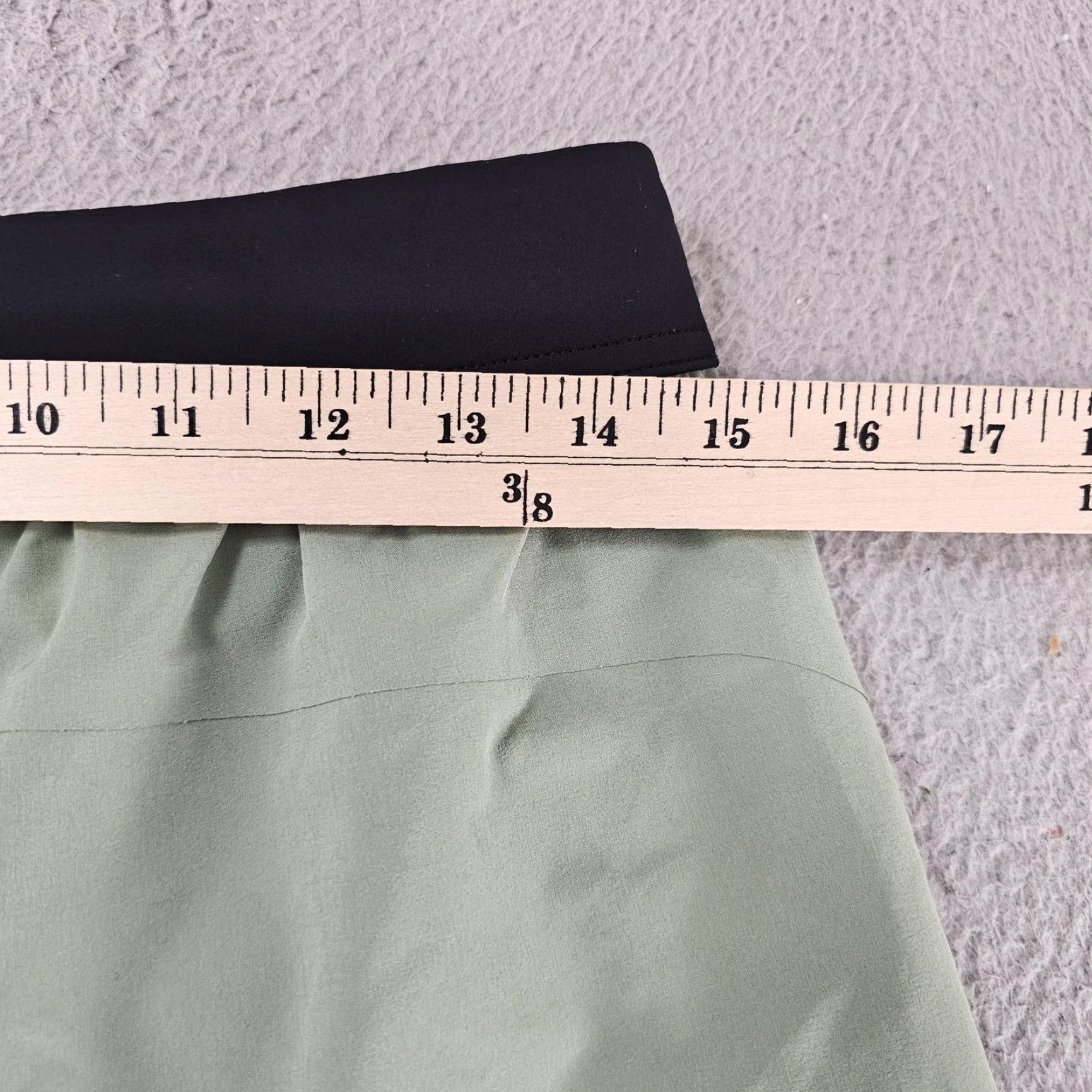 Ten Thousand Ten Thousand Interval Short Mens M Green 9in Athletic Training Gym Running Size US 31 - 6 Thumbnail