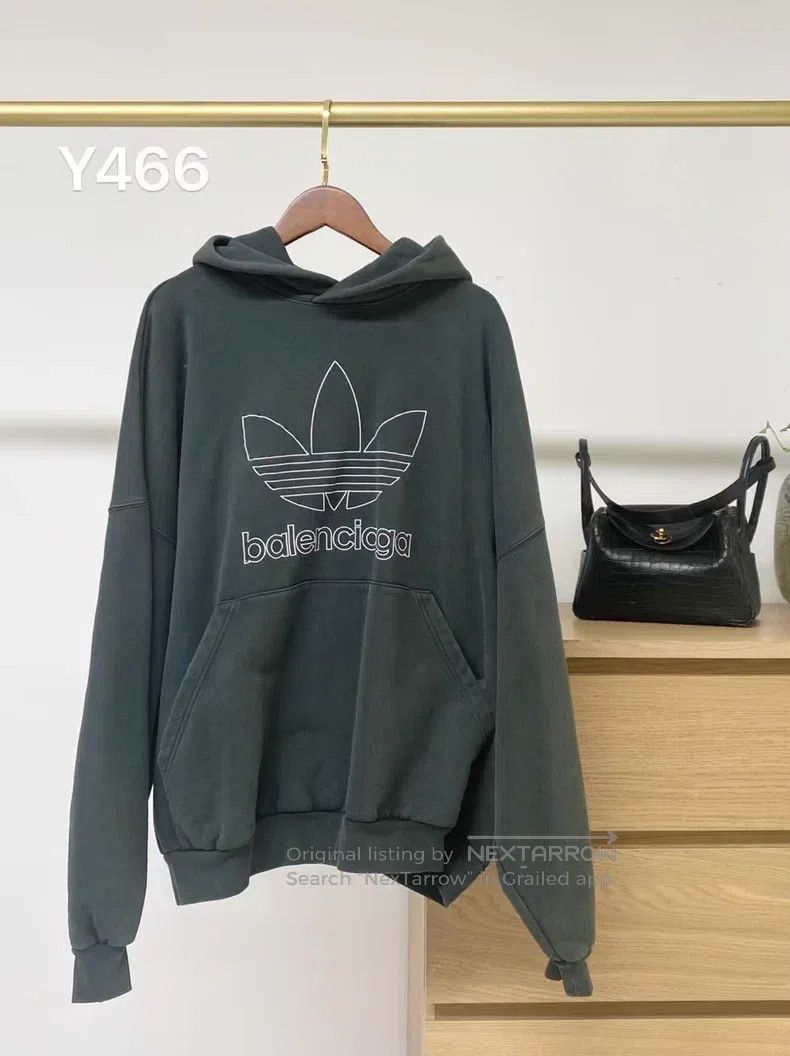 Balenciaga Balenciaga Sweatshirt Size US M / EU 48-50 / 2 - 1 Thumbnail