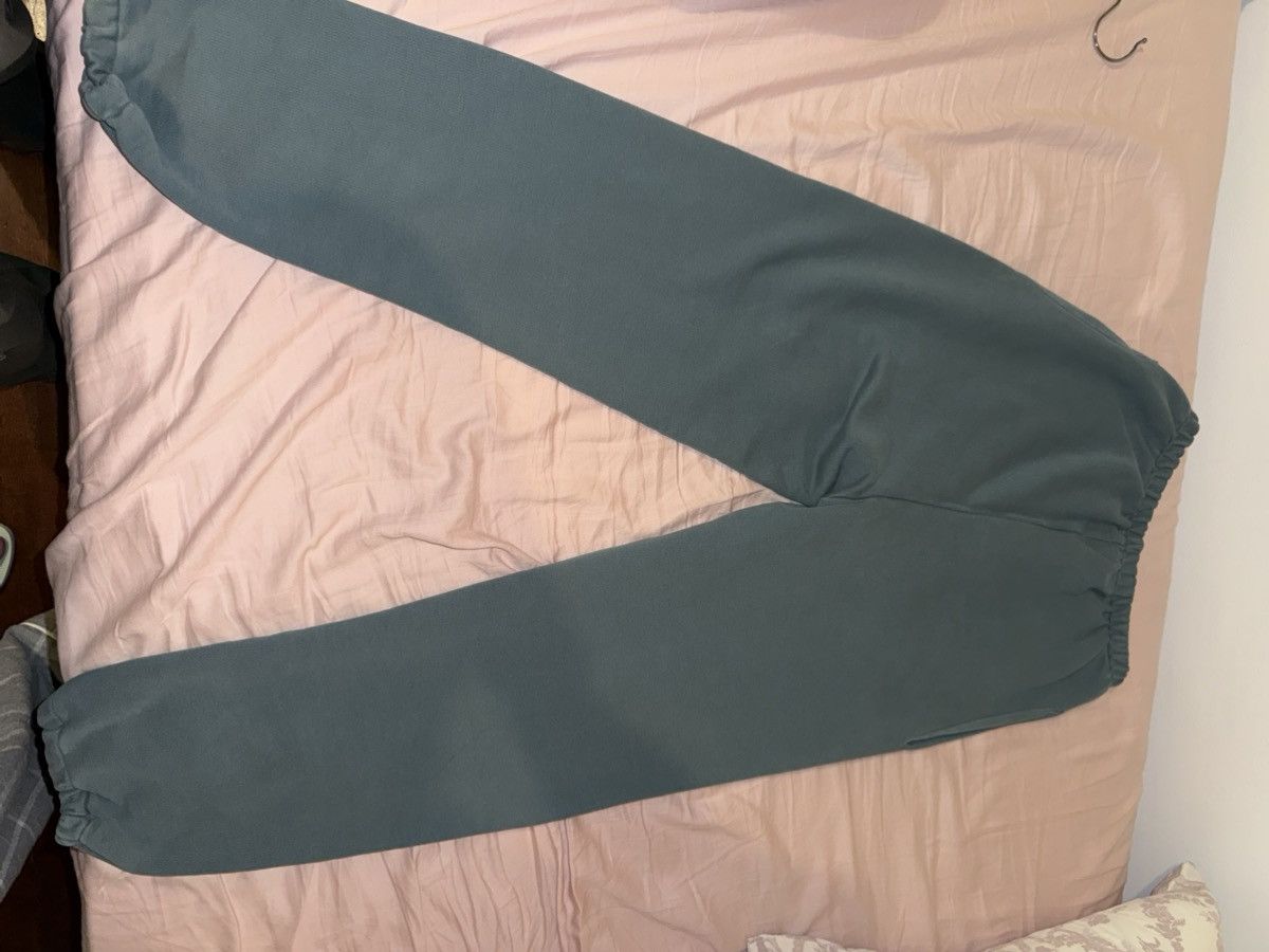 Yeezy Very Rare Yeezy Calabasas French Terry hospital blue sweats Size US 32 / EU 48 - 3 Thumbnail