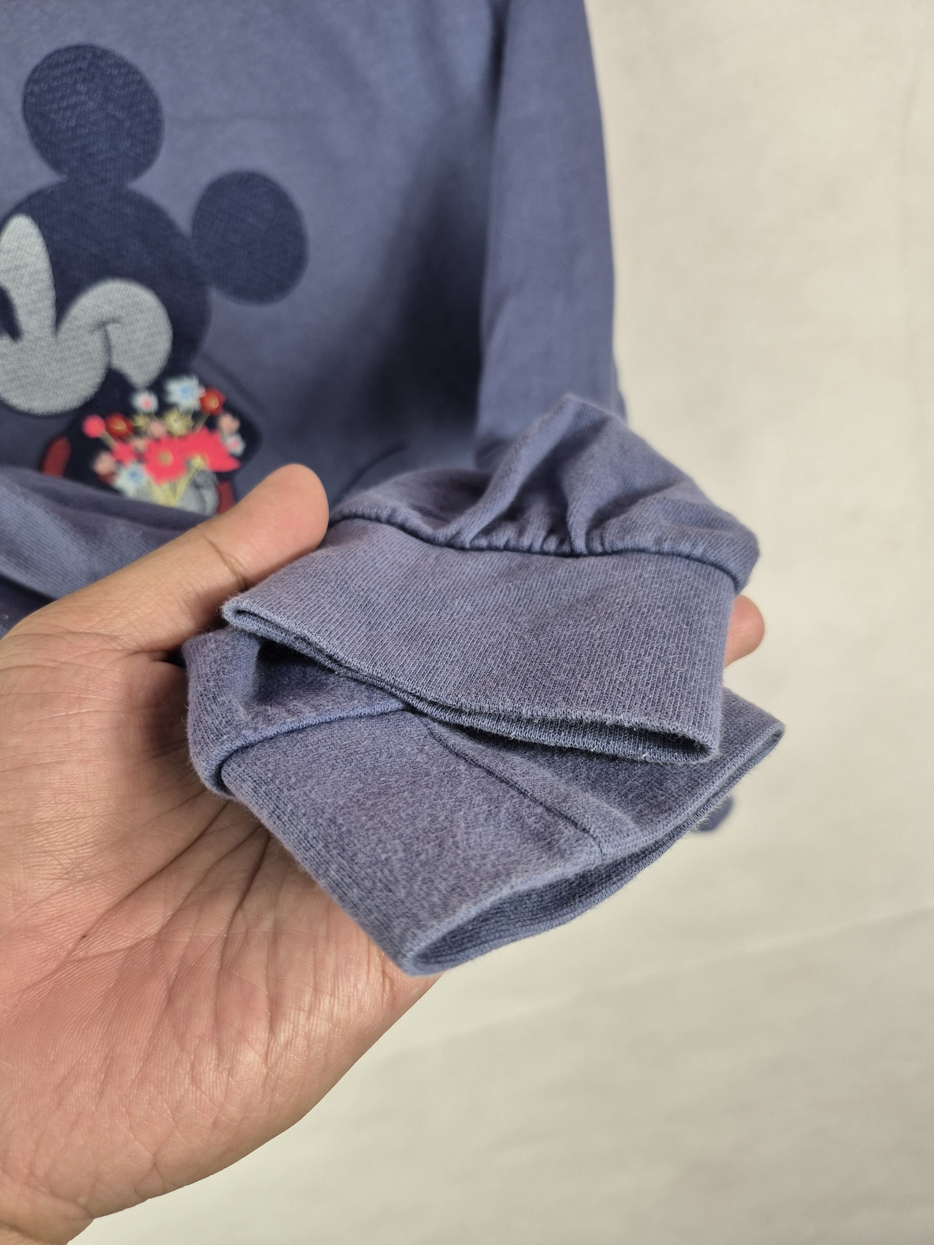 Gap 🔥 GAP Disney Mickey Mouse Embroided Sweatshirt Kids Size US XXS / EU 40 - 6 Thumbnail