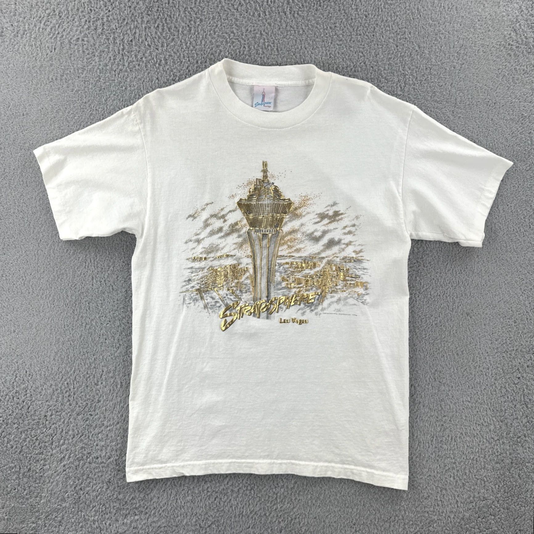 Vintage VINTAGE Stratosphere Las Vegas Men’s L Shirt White 1996 USA 90s Single Stitch Crew Neck Short Sleeve Cotton Knit T-Shirt Mens Size US L / EU 52-54 / 3 - 2 Thumbnail