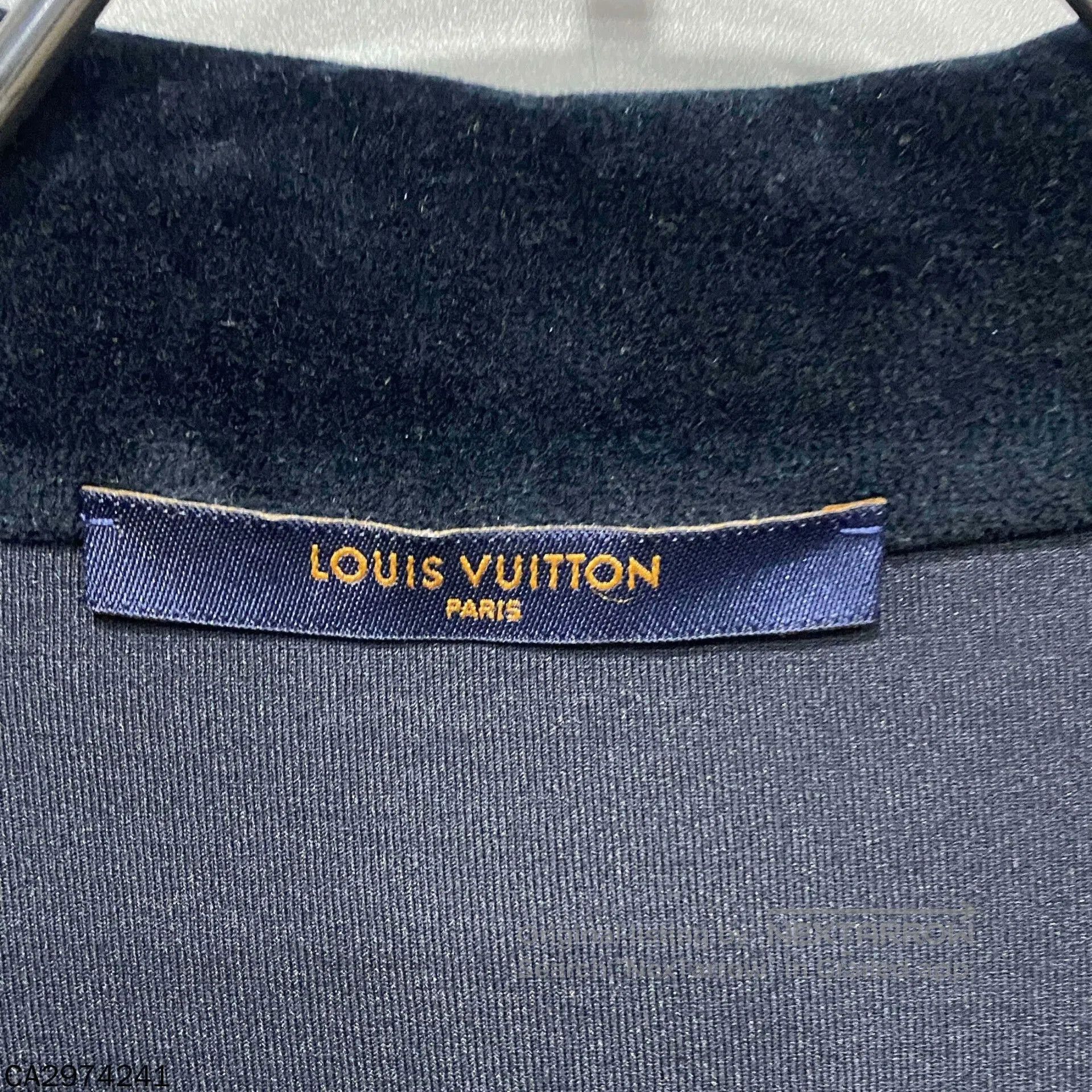 Louis Vuitton Louis Vuitton Velvet Logo Stand Collar Jacket. Size US XS / EU 42 / 0 - 5 Thumbnail