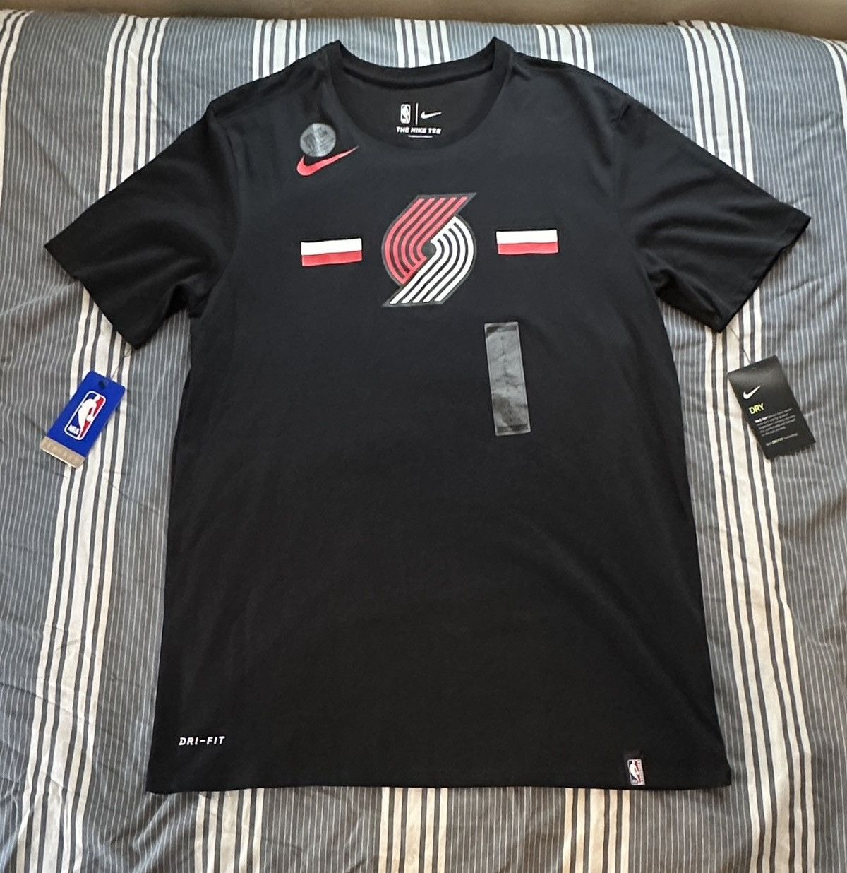 NBA Nike Portland Trail Blazers Tee Size US L / EU 52-54 / 3 - 1 Thumbnail