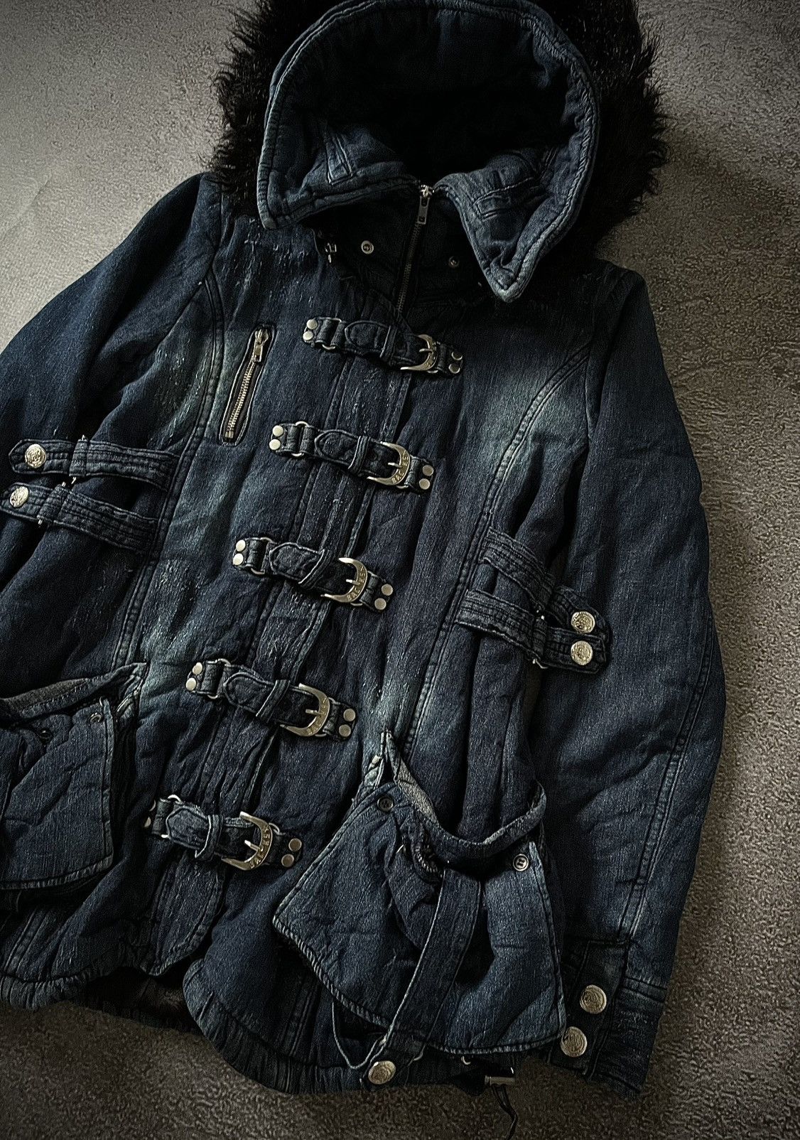 Japanese Brand 2000s BACKS FUR HOOD GOTHIC BONDAGE SEDITIONARIES PUNK STYLE Size US M / EU 48-50 / 2 - 5 Thumbnail
