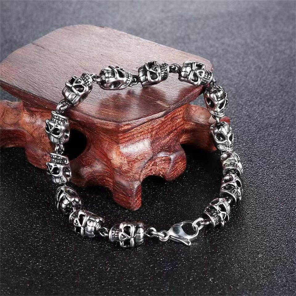 Other Gothic Punk Skull Metal Bracelet Chain Size ONE SIZE - 2 Thumbnail