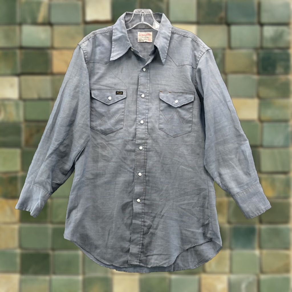 VINTAGE Wrangler X-Long Tails Shirt Men's Large Workwear Cowboy Western Made USA Shirt XL Gray Nike?