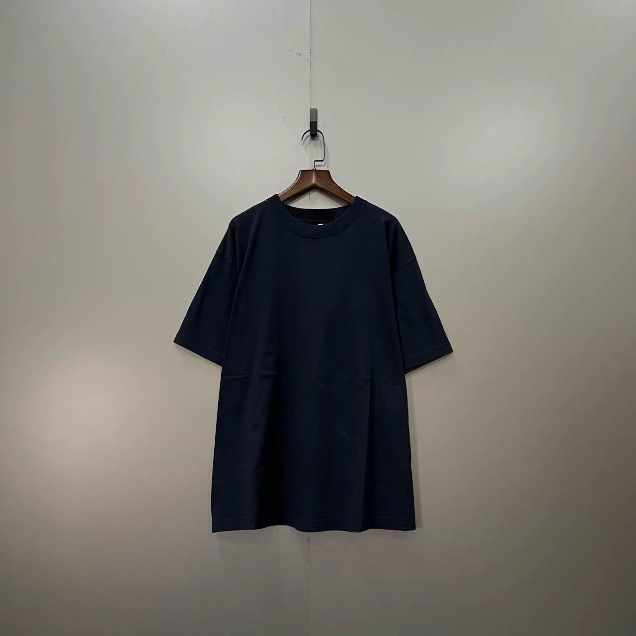 Balenciaga Balenciaga Navy Back Logo Printed Short Sleeve K28 Size US XS / EU 42 / 0 - 1 Thumbnail
