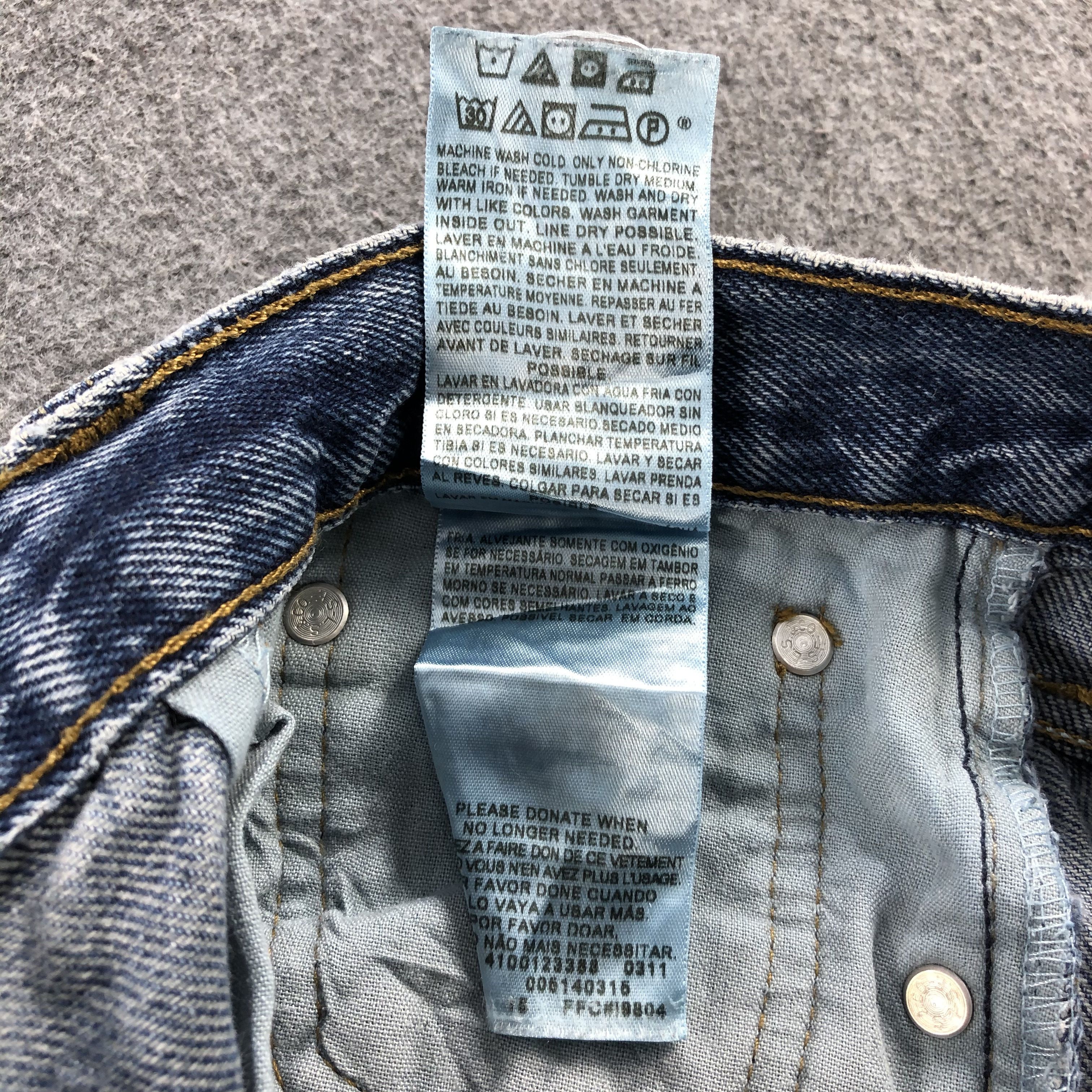 Levi's Vintage Levis 514 Jeans Blue Distressed Hem KJ519 Size US 36 / EU 52 - 11 Thumbnail