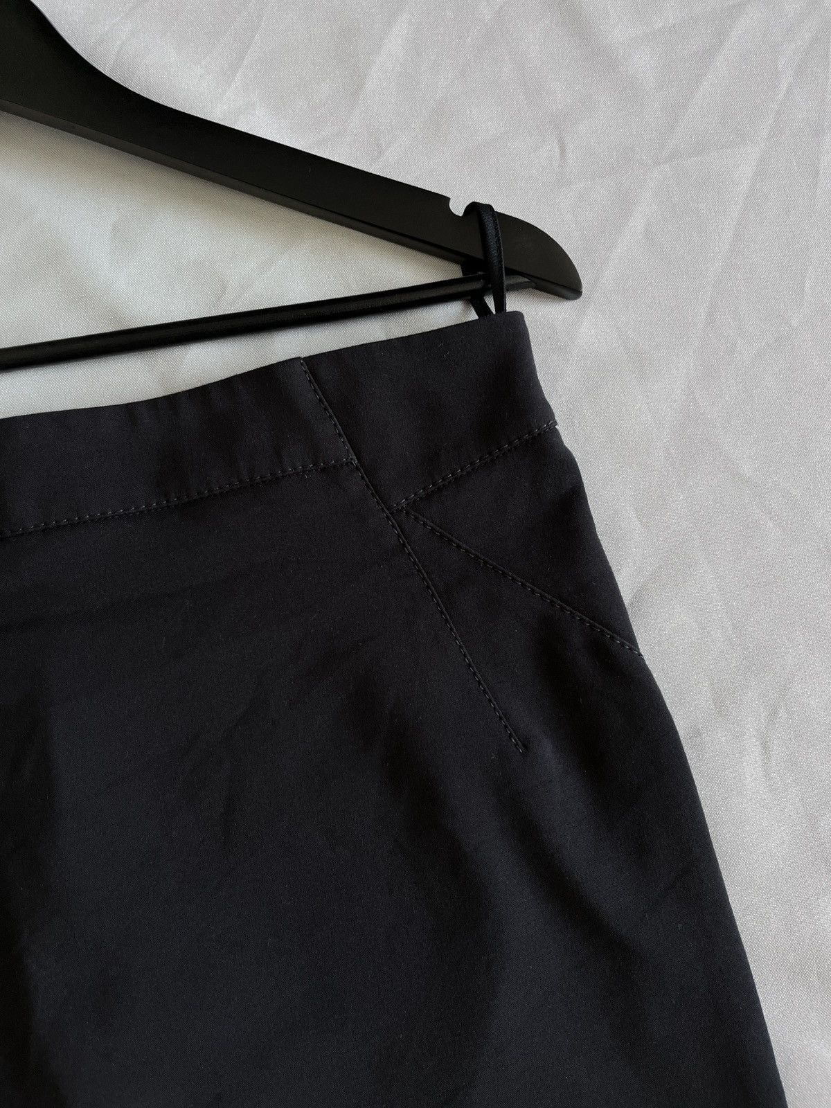 Gucci GUCCI Classic Midi Pencil Skirt Super Hot Classic Piece Size 30" / US 8 / IT 44 - 4 Thumbnail