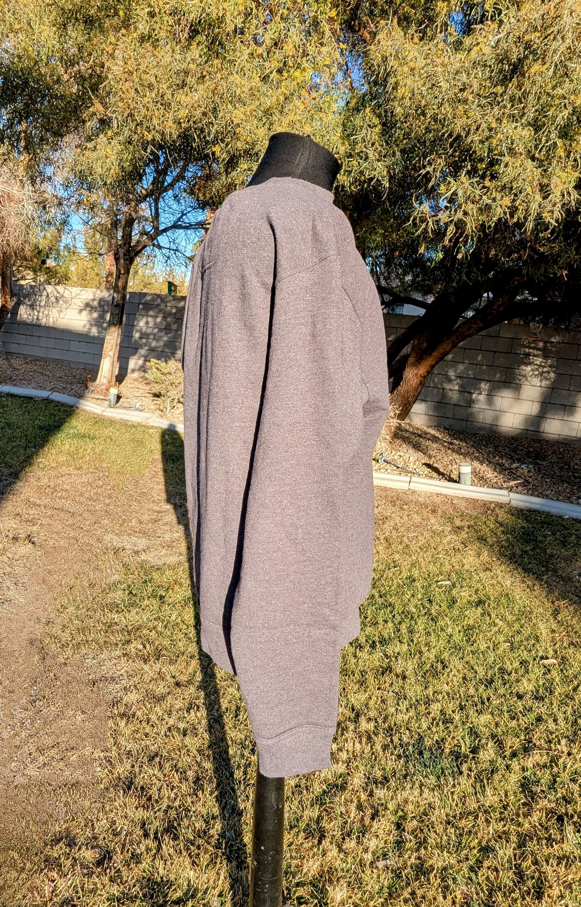 Champion VTG Champion Authentic Charcoal Pullover Crew Sweatshirt Size US M / EU 48-50 / 2 - 4 Thumbnail