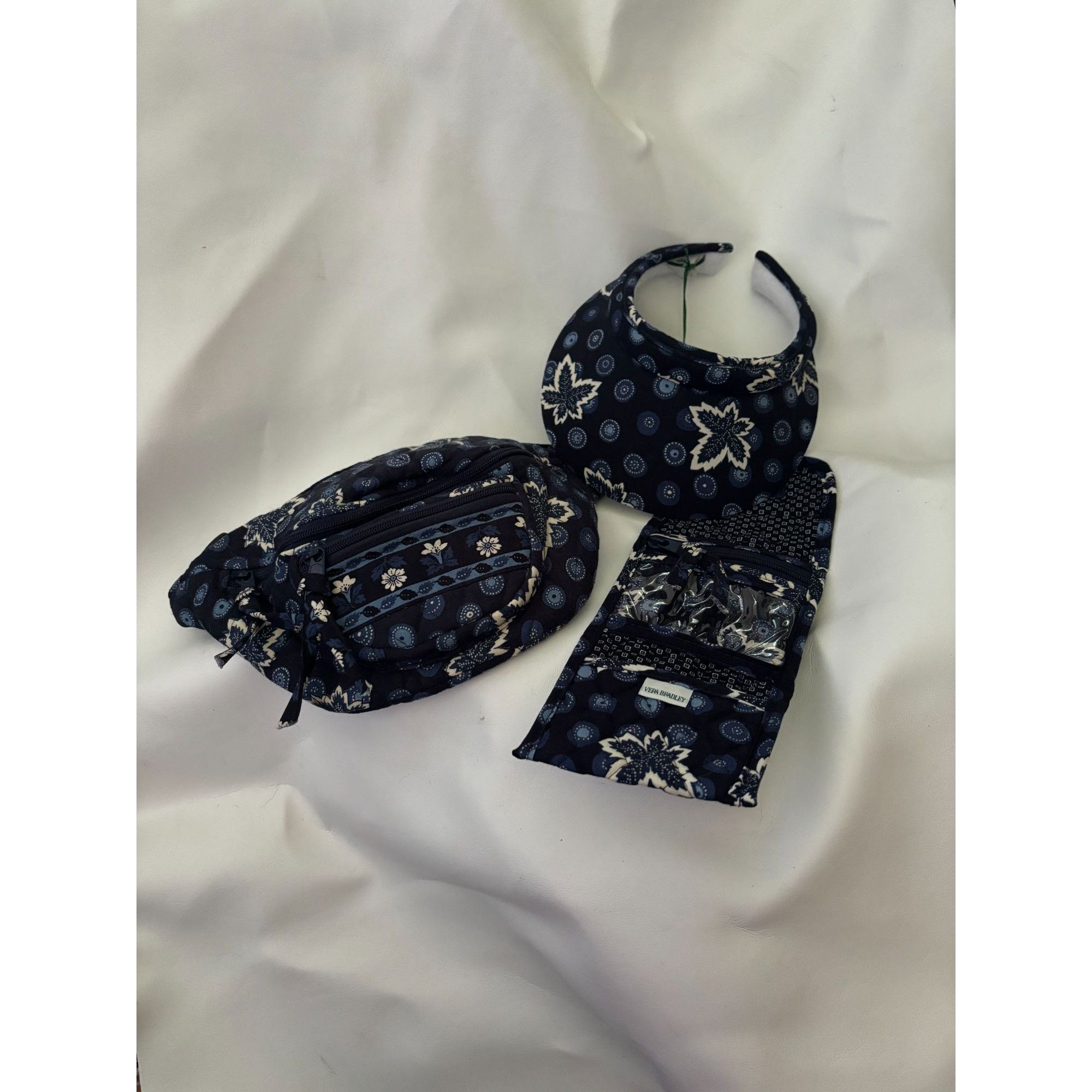 Vera Bradley Vintage Vera Bradley set Fanny pack trifold wallet and Visor Size ONE SIZE - 1 Thumbnail