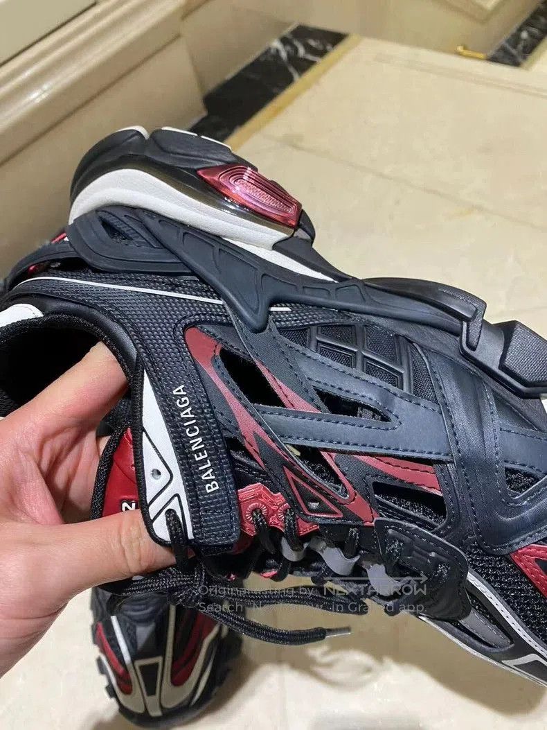 Balenciaga Balenciaga men's chunky sneakers. Size US 8 / EU 41 - 6 Thumbnail