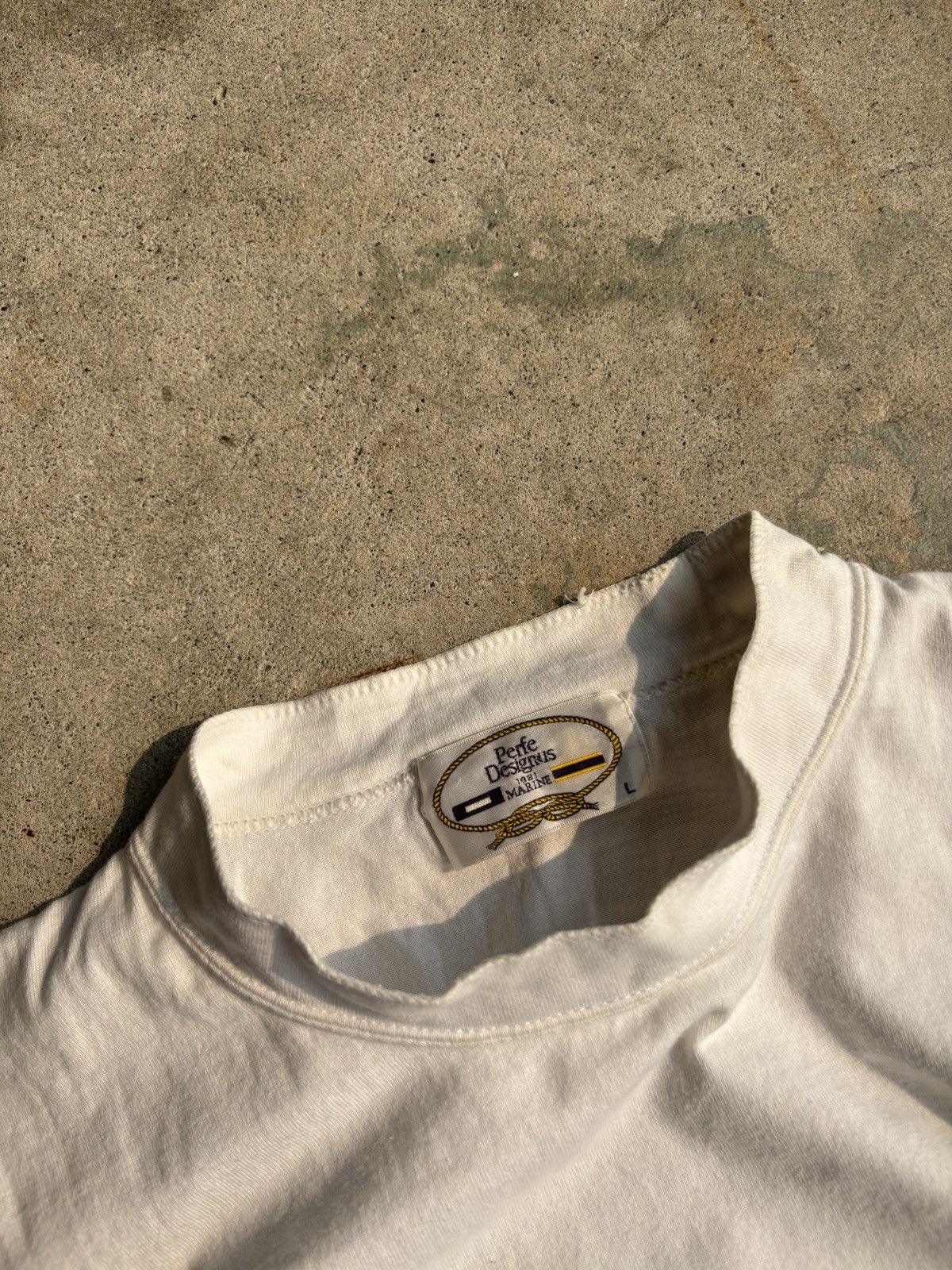 Other Vintage 90s Marine Surf Style Two Tone Heavyweight Tee Size US XL / EU 56 / 4 - 5 Thumbnail