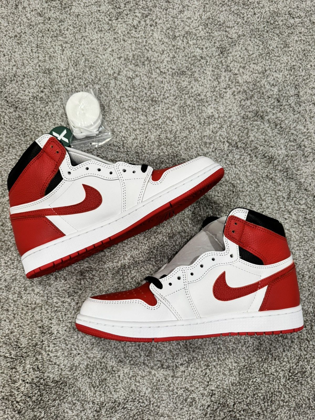 Nike Air Jordan 1 Retro High OG “Heritage” Size US 10 / EU 43 - 2 Thumbnail