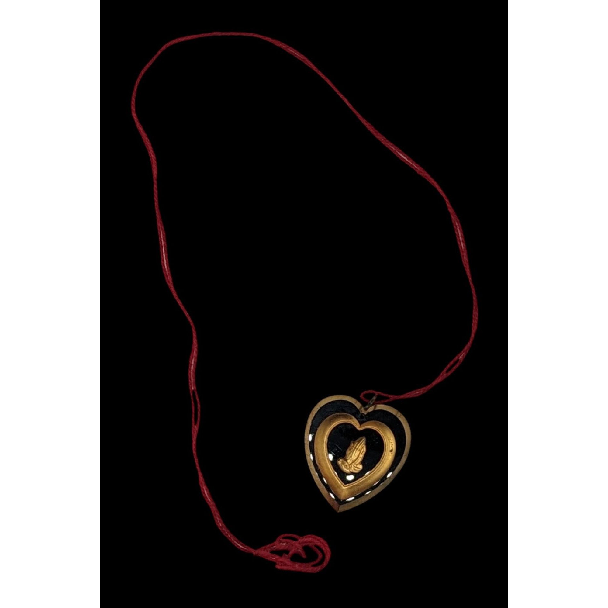 Other Vintage Carved Praying Hands Heart Necklace Size ONE SIZE - 2 Thumbnail