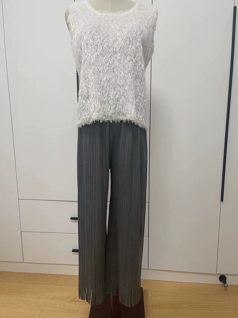 Issey Miyake issey miyake size:3 Silver-grey trousers 2506-Nextarrow Size 42" / US 20 - 3 Thumbnail