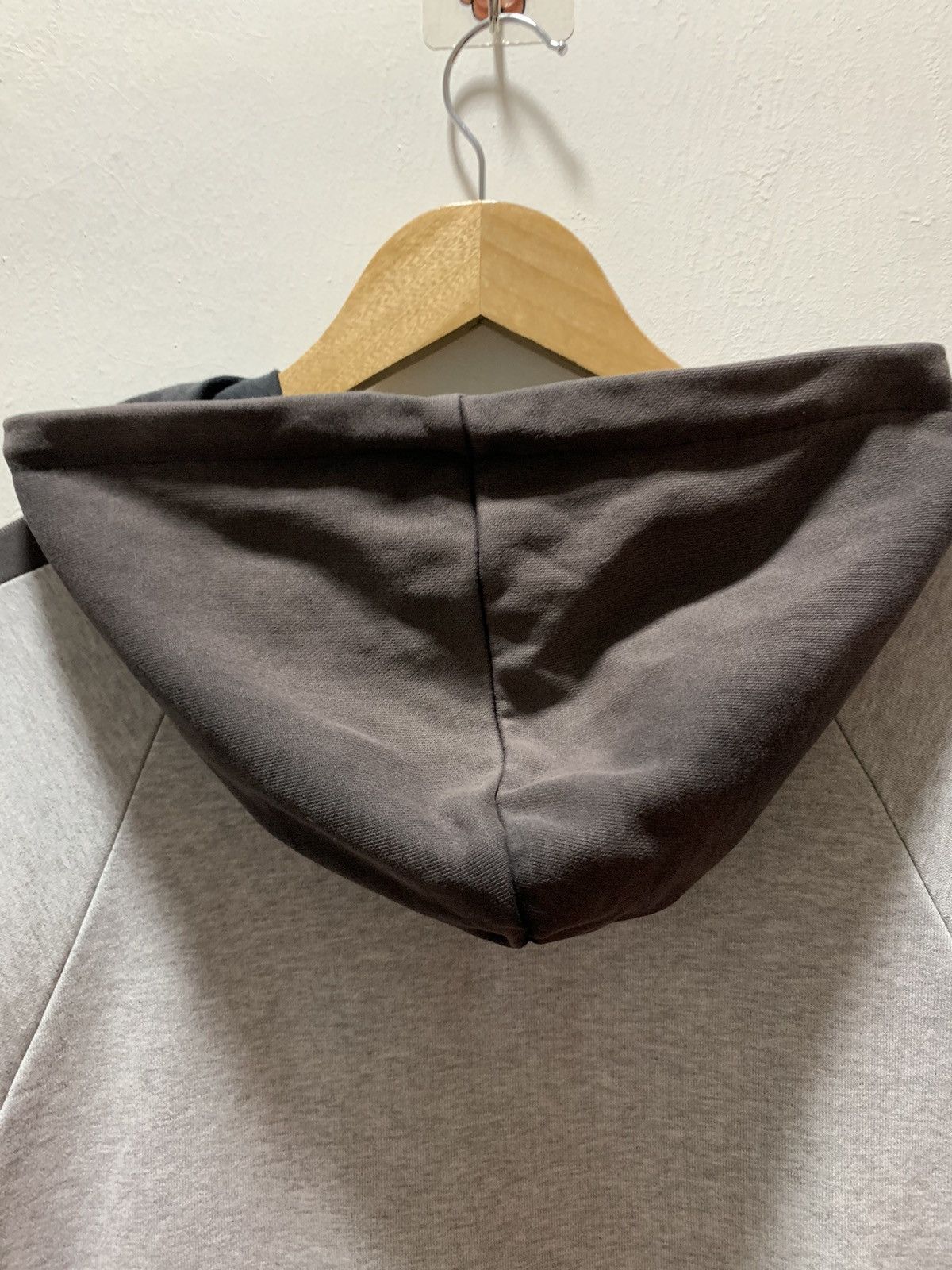 Reebok Vintage Reebok Hoodie Size M Gray Size US M / EU 48-50 / 2 - 11 Thumbnail