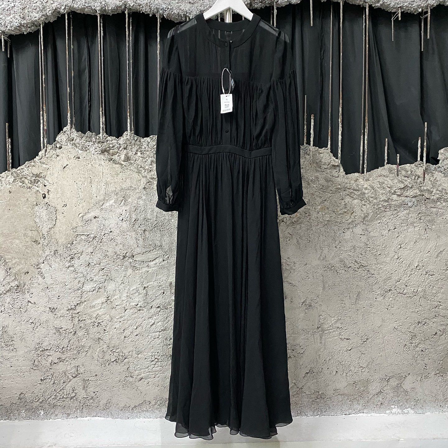 Saint Laurent Paris Saint Laurent Black Midi Dress Size FR 34 Size XS / US 0-2 / IT 36-38 - 1 Thumbnail