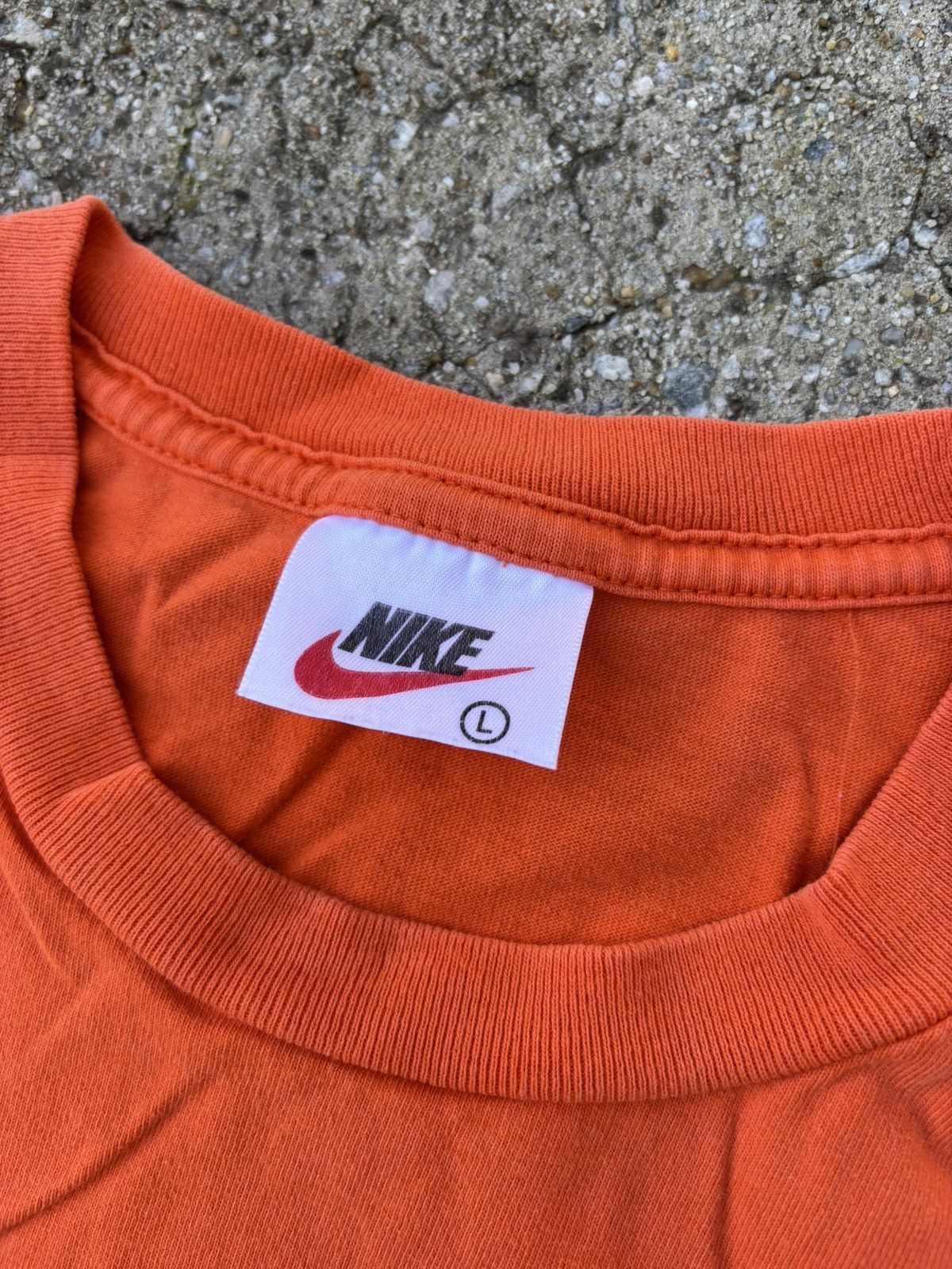 Nike Vintage Nike Nederland T Shirt Size US L / EU 52-54 / 3 - 2 Thumbnail