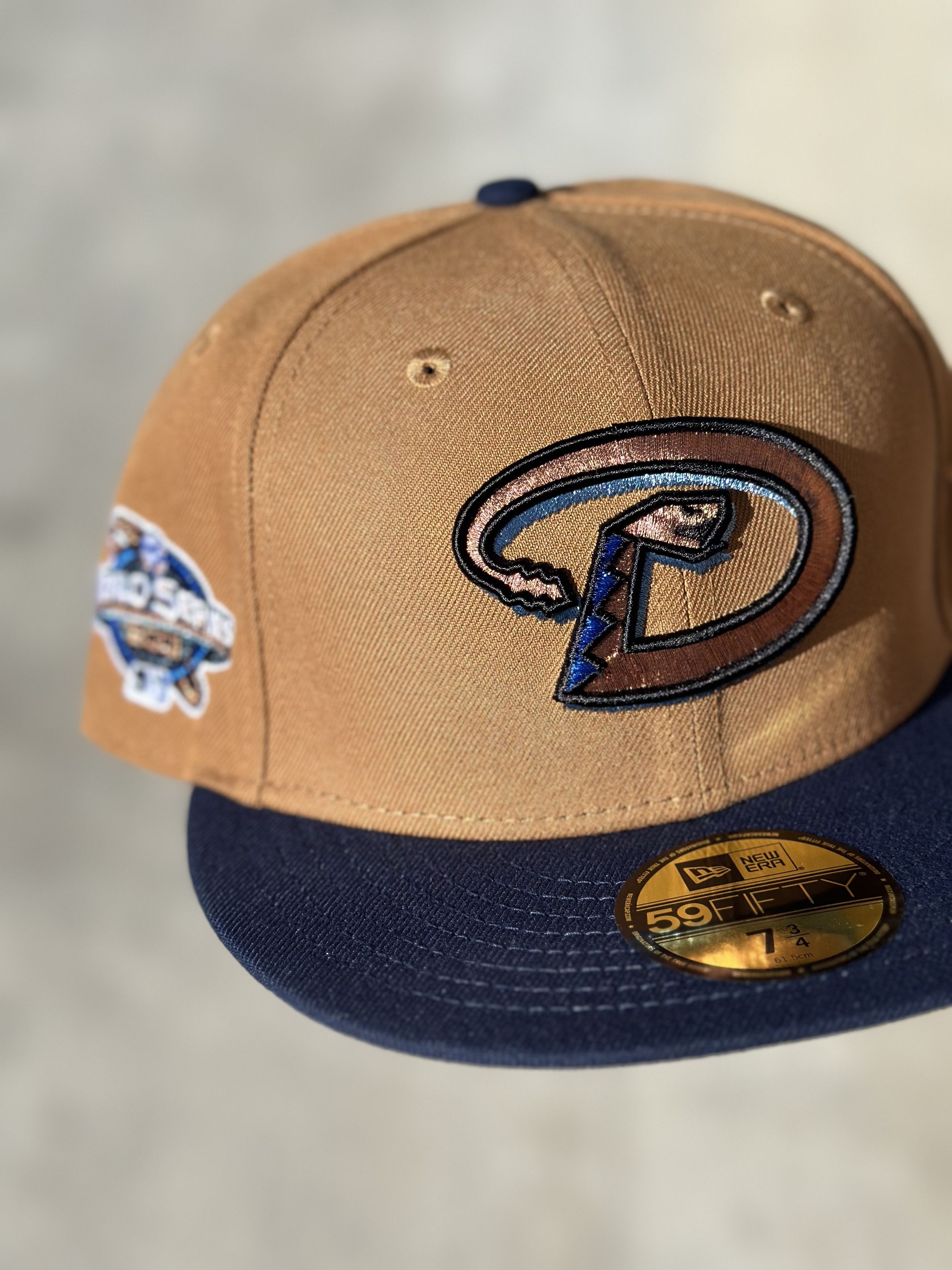 Hat Club 7 3/4 Arizona Diamondbacks 2001 World Series Fitted Size ONE SIZE - 1 Thumbnail