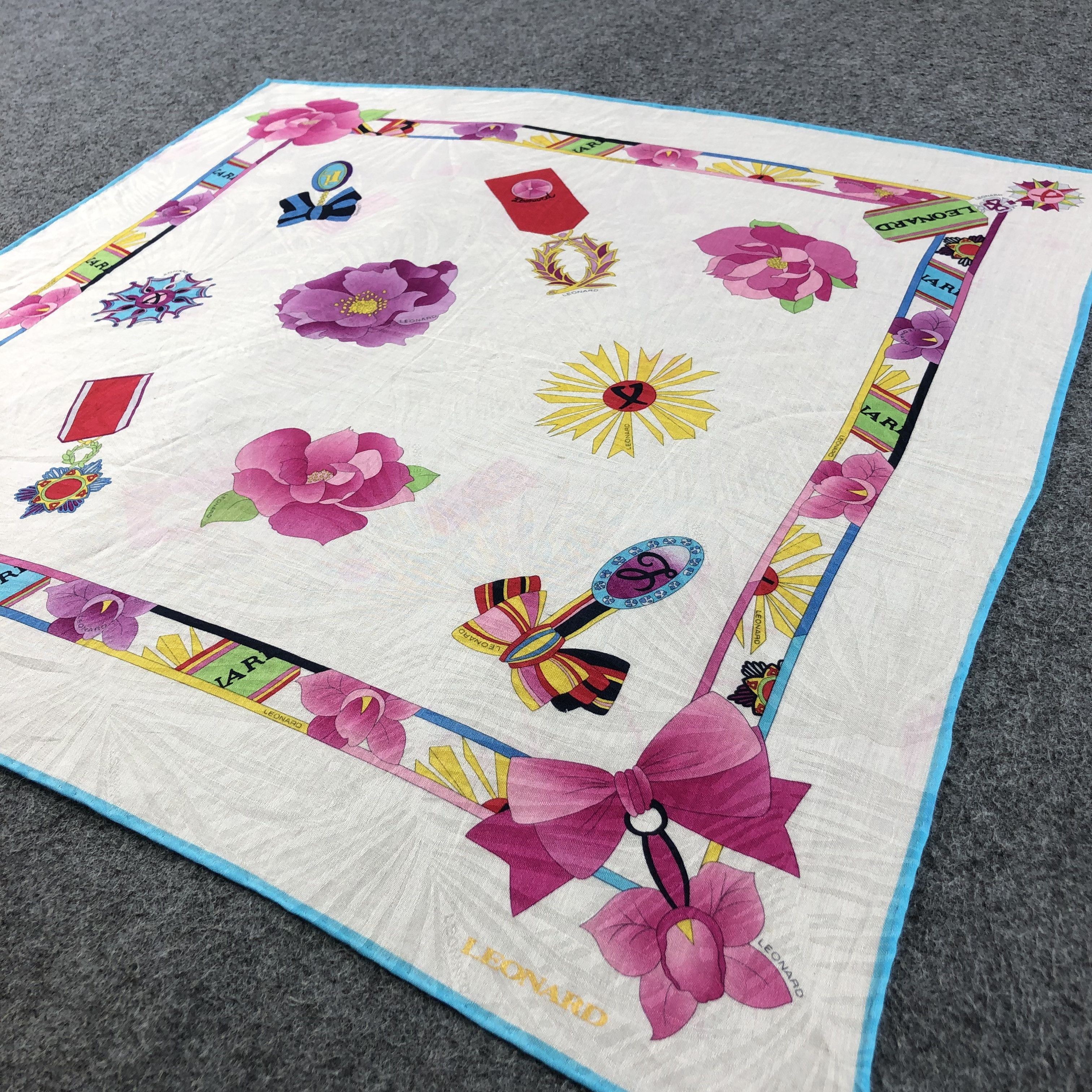 Leonard Paris Leonard Handkerchief Neckerchief Bandana H1352 Size ONE SIZE - 4 Thumbnail