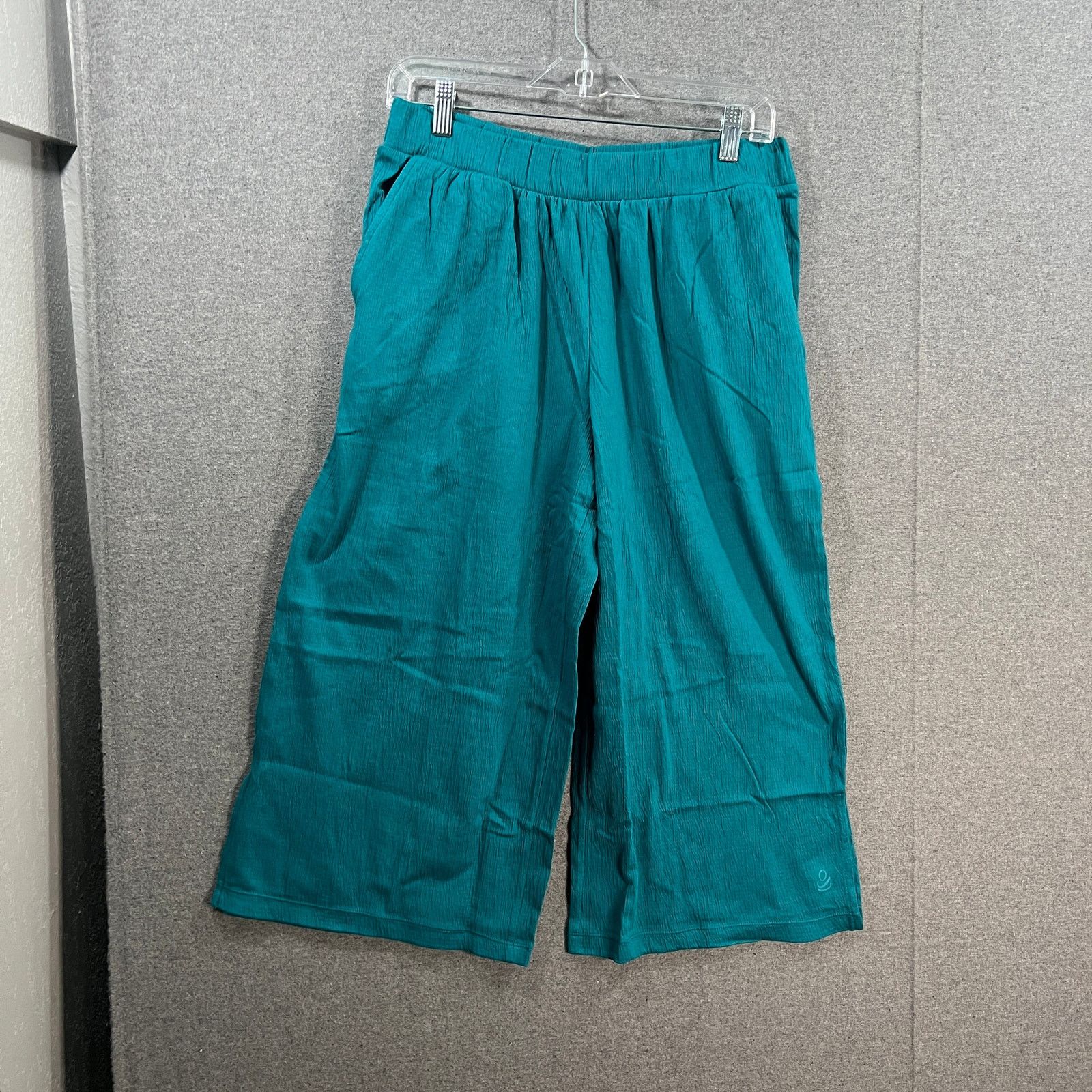 Other Cuddl Duds Crinkle Jersey Cropped Pants Deep Lake, Medium Size 30" / US 8 / IT 44 - 2 Thumbnail