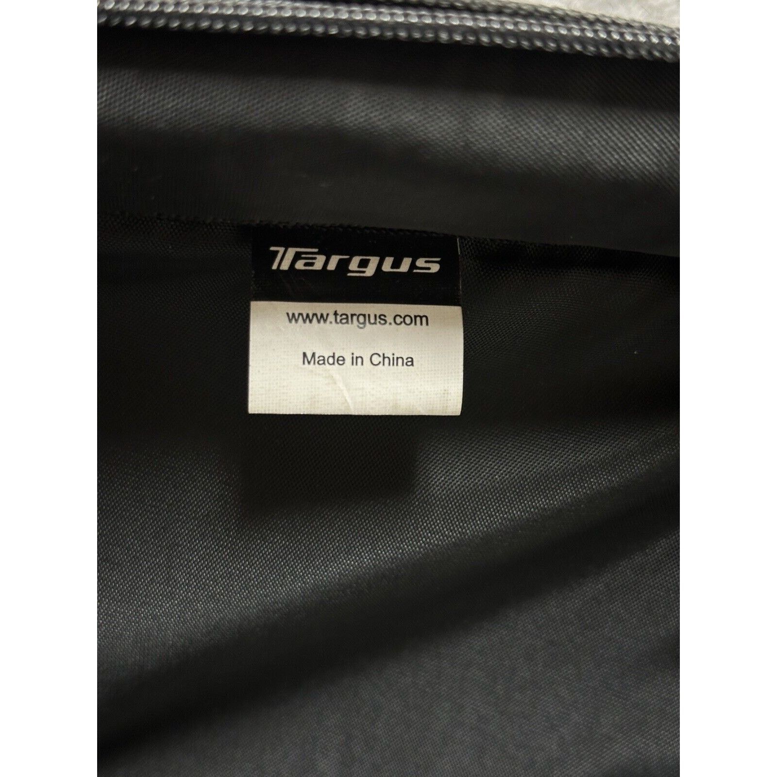 Other Targus Nylon 15.6” Black Padded Computer Messenger Bag Size ONE SIZE - 8 Thumbnail