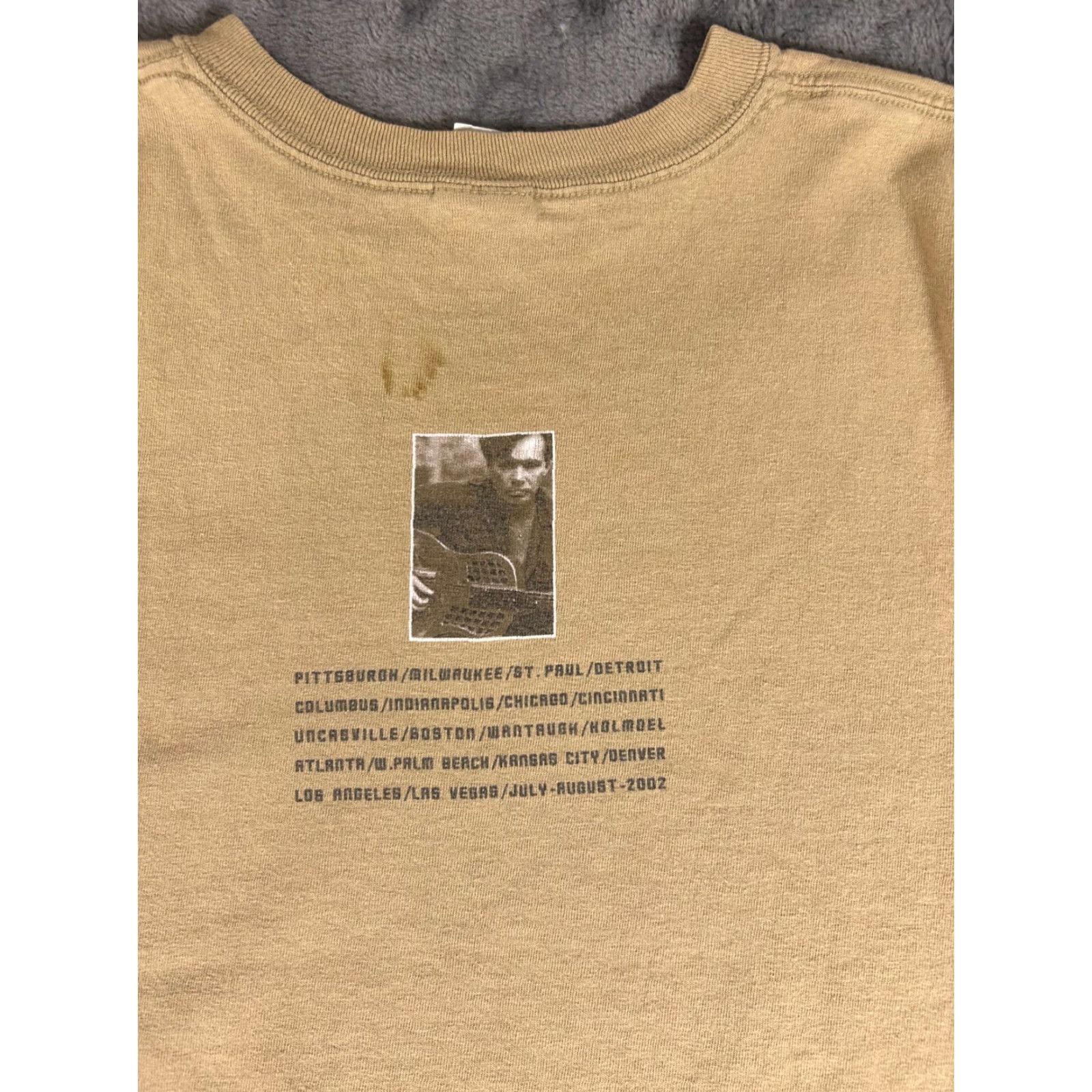 Anvil John Mellencamp 2002 Summer Tour T-Shirt Large Tan Anvil Vintage Rock Concert T Size US L / EU 52-54 / 3 - 3 Thumbnail