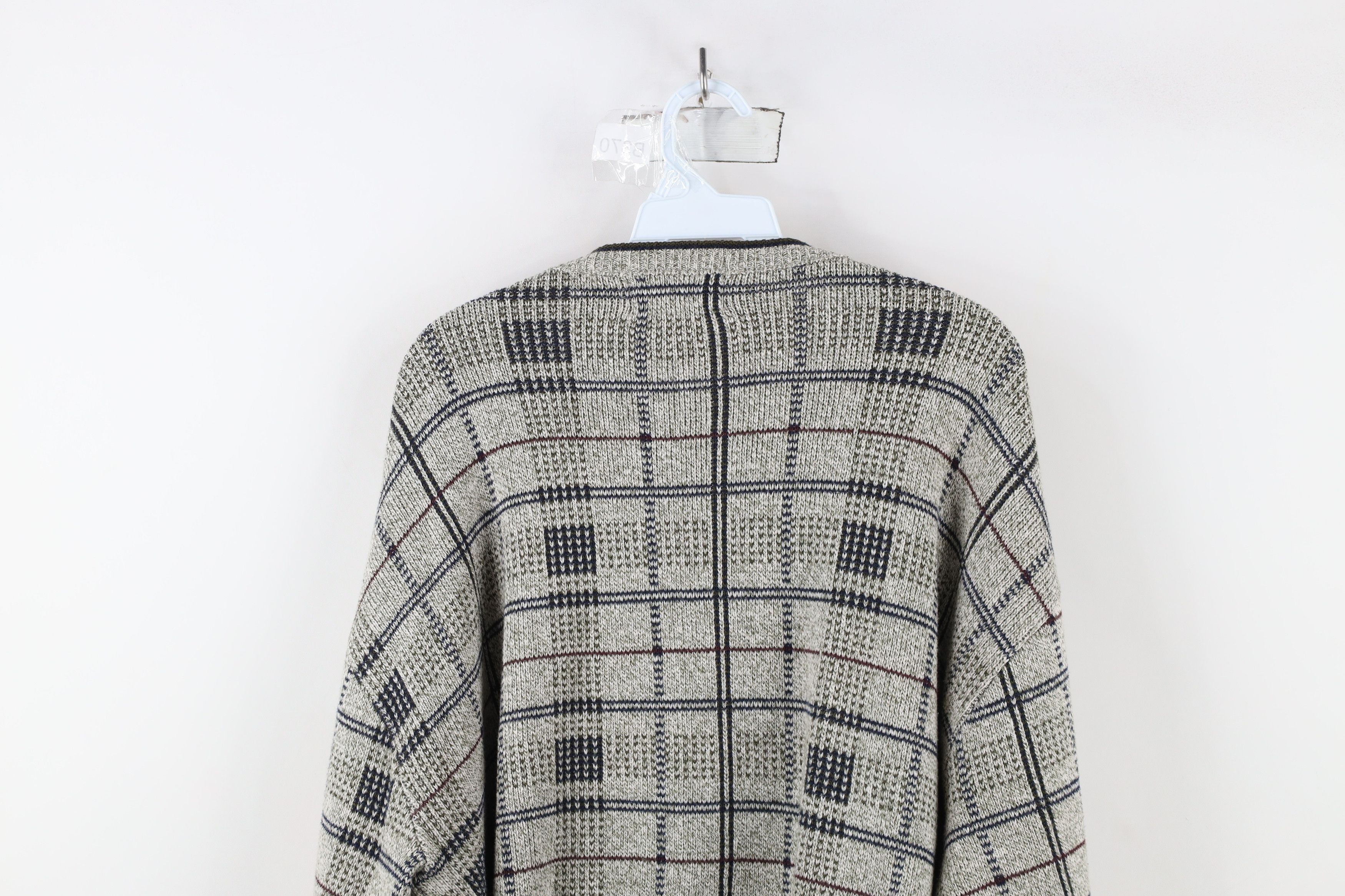 Vintage Vintage 90s Streetwear Plaid Knit Dad Crewneck Sweater USA Size US L / EU 52-54 / 3 - 7 Thumbnail