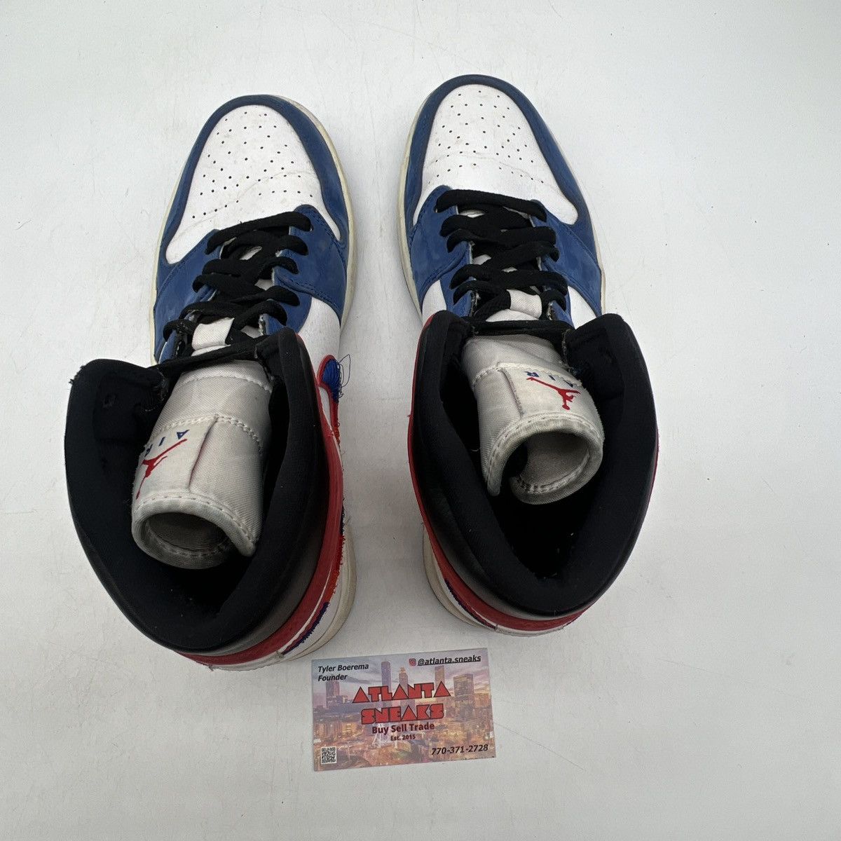 Nike Air Jordan 1 mid multicolored swoosh Size US 10 / EU 43 - 6 Thumbnail