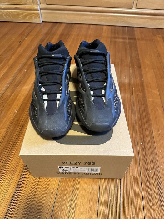 yeezy 700 v3 clay brown stockx