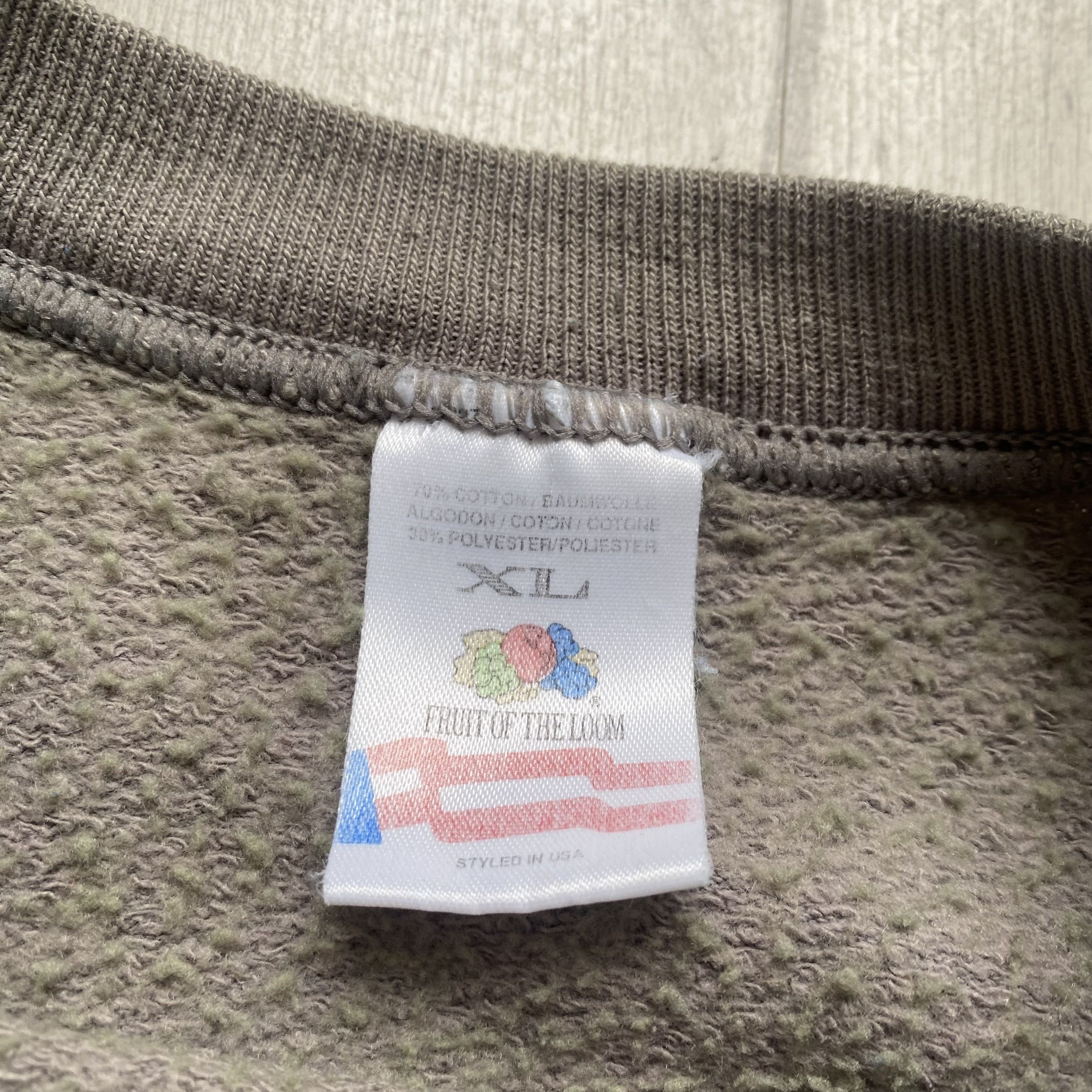 Fruit Of The Loom Vintage 90s FotL USA Blank Sweatshirt mini logo Size US L / EU 52-54 / 3 - 7 Thumbnail