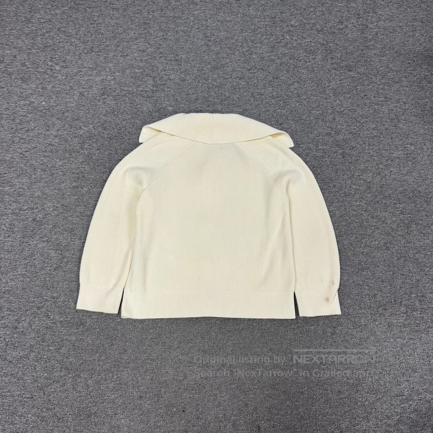 Bottega Veneta Bottega Veneta cream color Large collar with gold buttons; Size US M / EU 48-50 / 2 - 2 Thumbnail