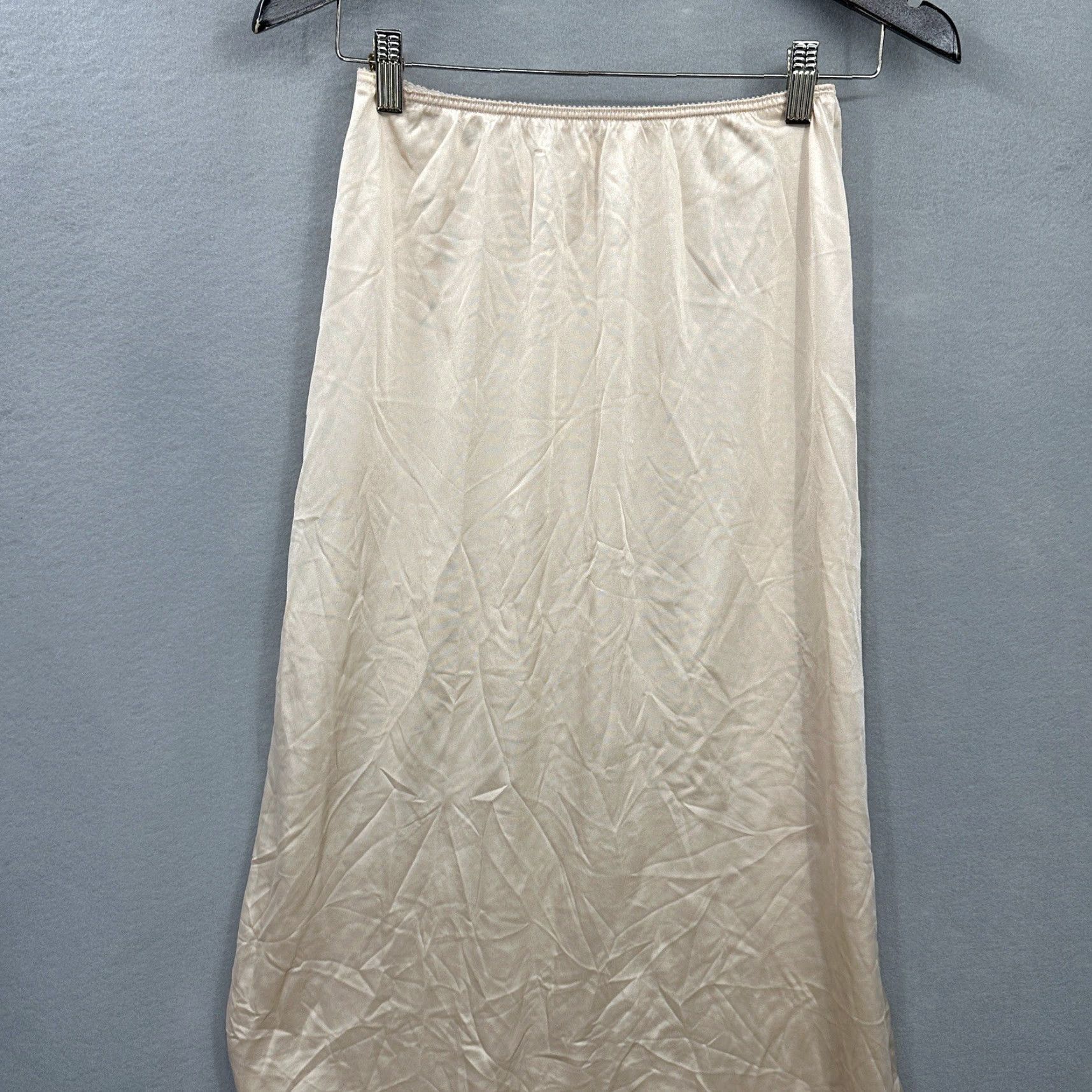 Vintage VINTAGE Warner Slip Womens Medium Pink Satin 32.5” Waist to Hem 55300 Antron Sissy Decade 1990s Look Art Deco Shoes? Size ONE SIZE - 4 Thumbnail