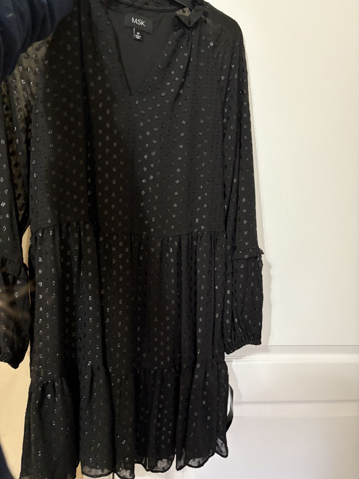 Other Black sparkly dress never worn with tags Size XS / US 0-2 / IT 36-38 - 1 Thumbnail