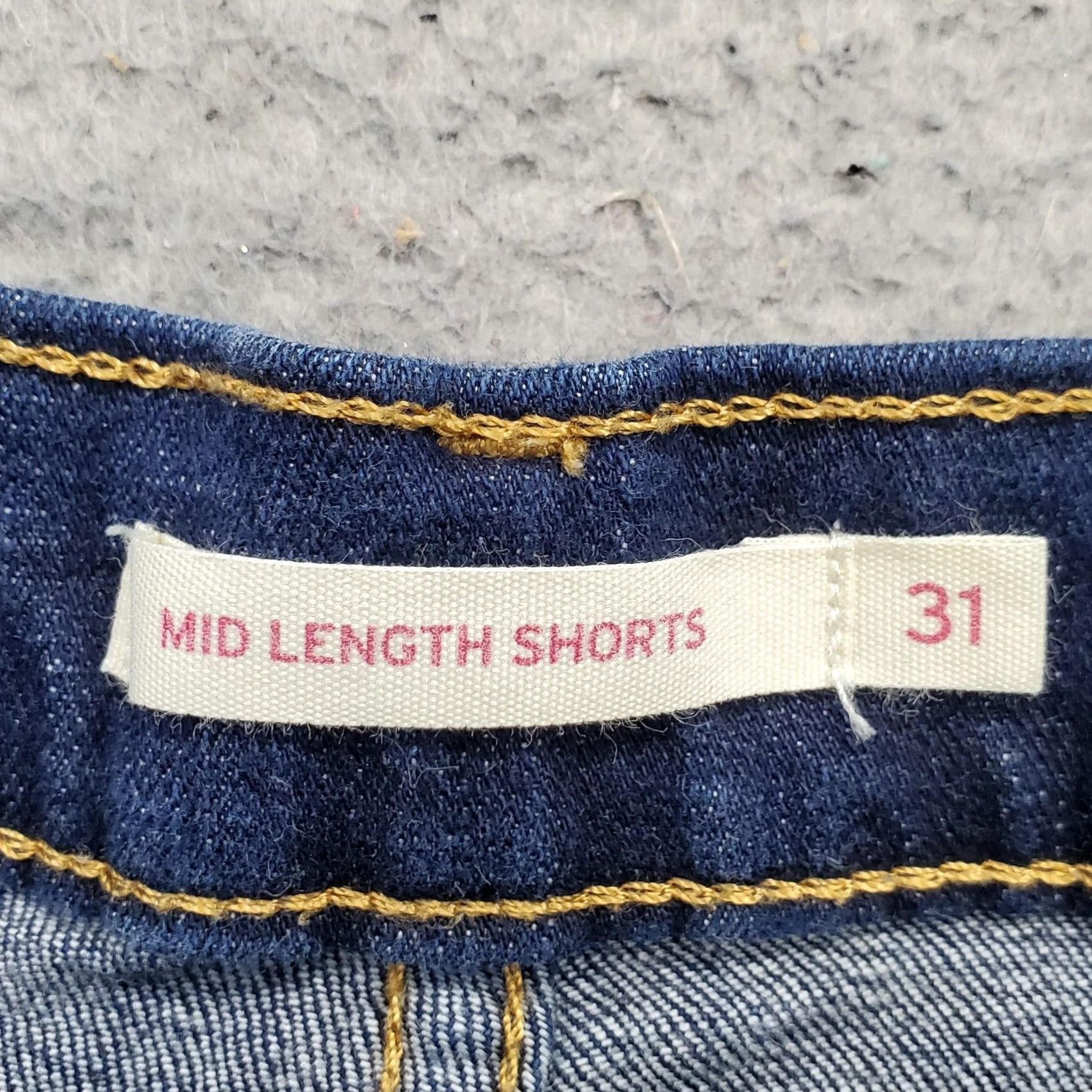 Levi's Levi's Womens Bermuda Shorts Size 31 Blue Denim Red Tab Low Waist Cuffed Mid Length 5-Pocket Design Size 24" / US 00 / IT 34 - 6 Thumbnail