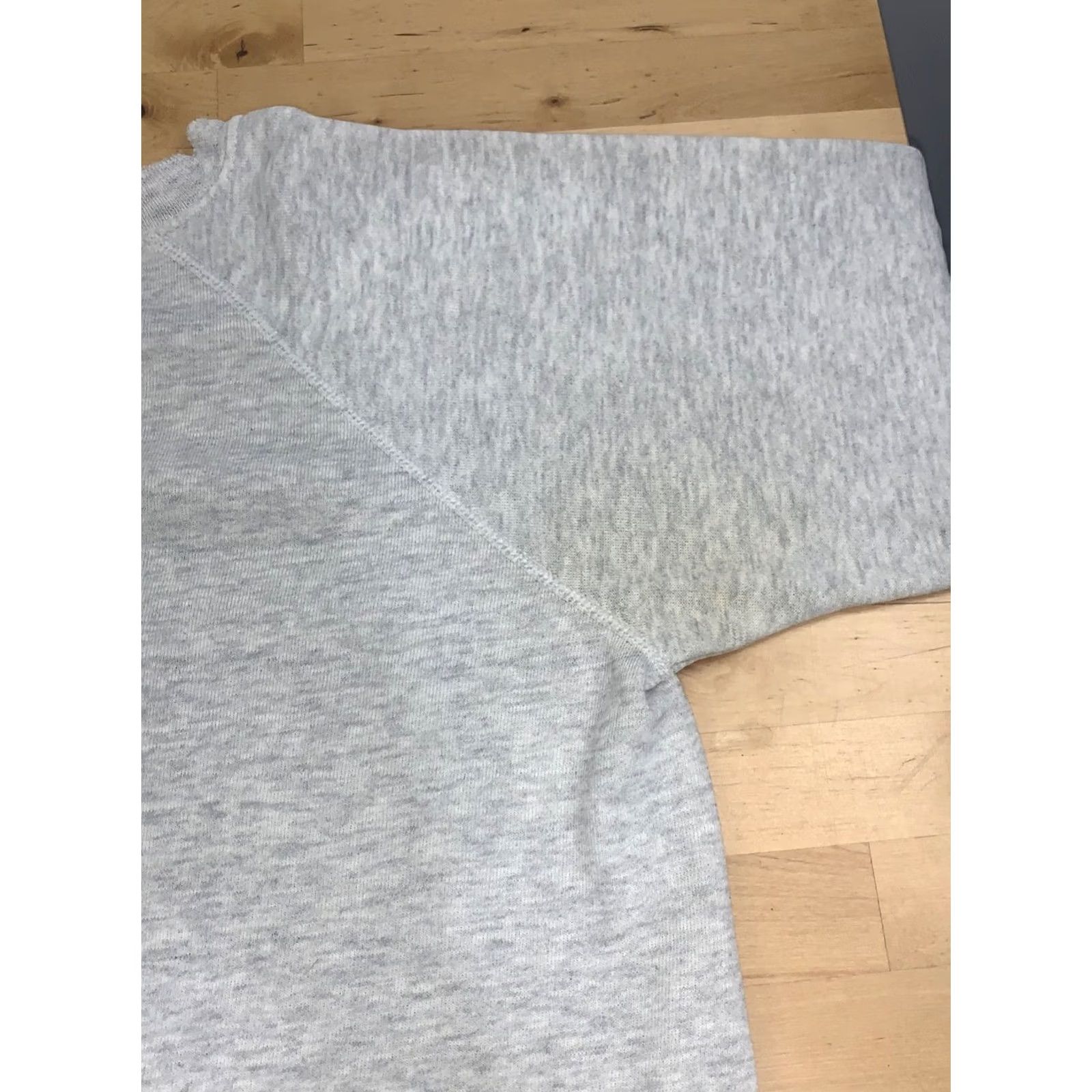 Hanes VINTAGE Hanes Sweatshirt Raglan Mens L Gray Pullover 80s 90s Distress Shirt Sweatshirt Size US L / EU 52-54 / 3 - 4 Thumbnail