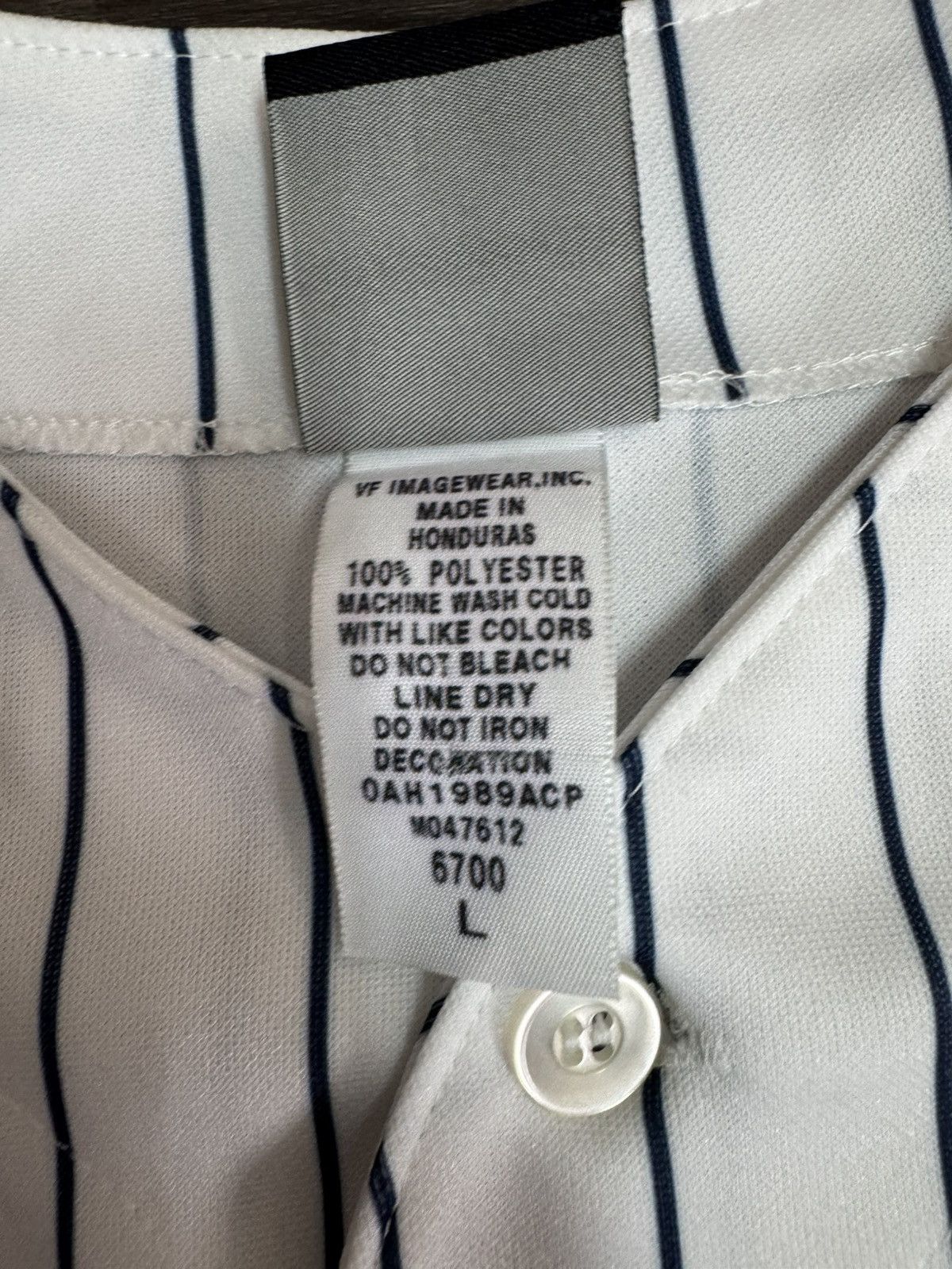 Majestic New York Yankees DOSSAL #10 Pinstripe Stitched Jersey Size US L / EU 52-54 / 3 - 5 Thumbnail