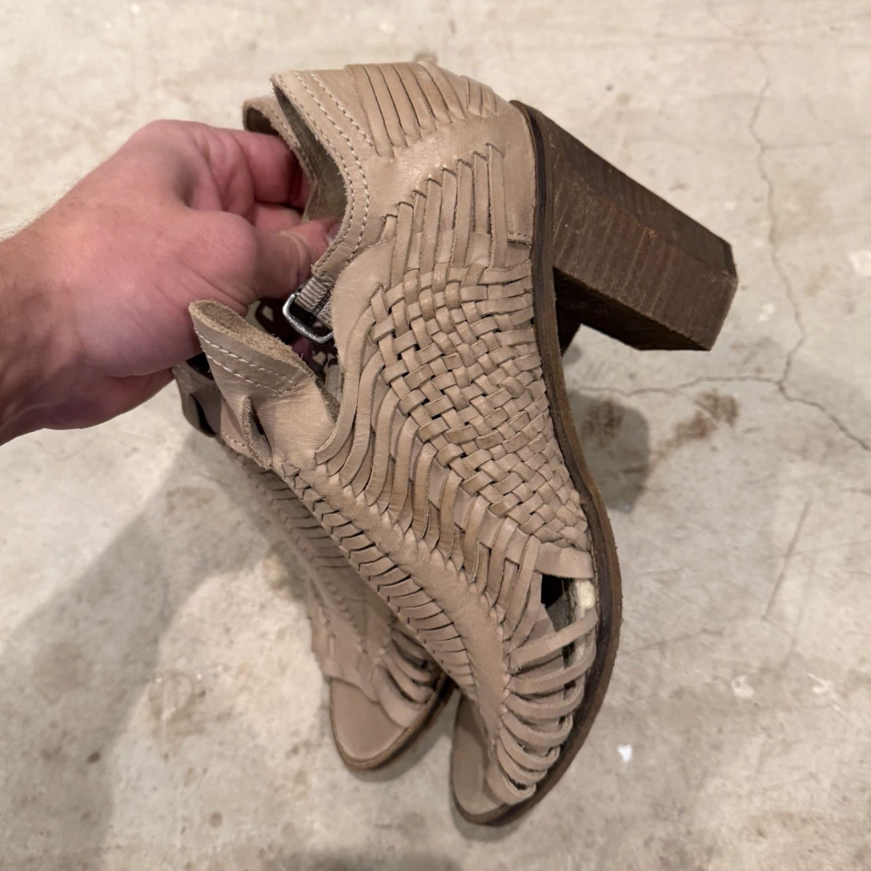 Vintage Naughty Monkey Killion Dress Pump Size 8.5 Leather - Bootie, Block Heel, Ankle Strap, Peep Toe, Leather Upper, Beige, Women, Vintage: No Size M / US 6-8 / IT 42-44 - 5 Thumbnail