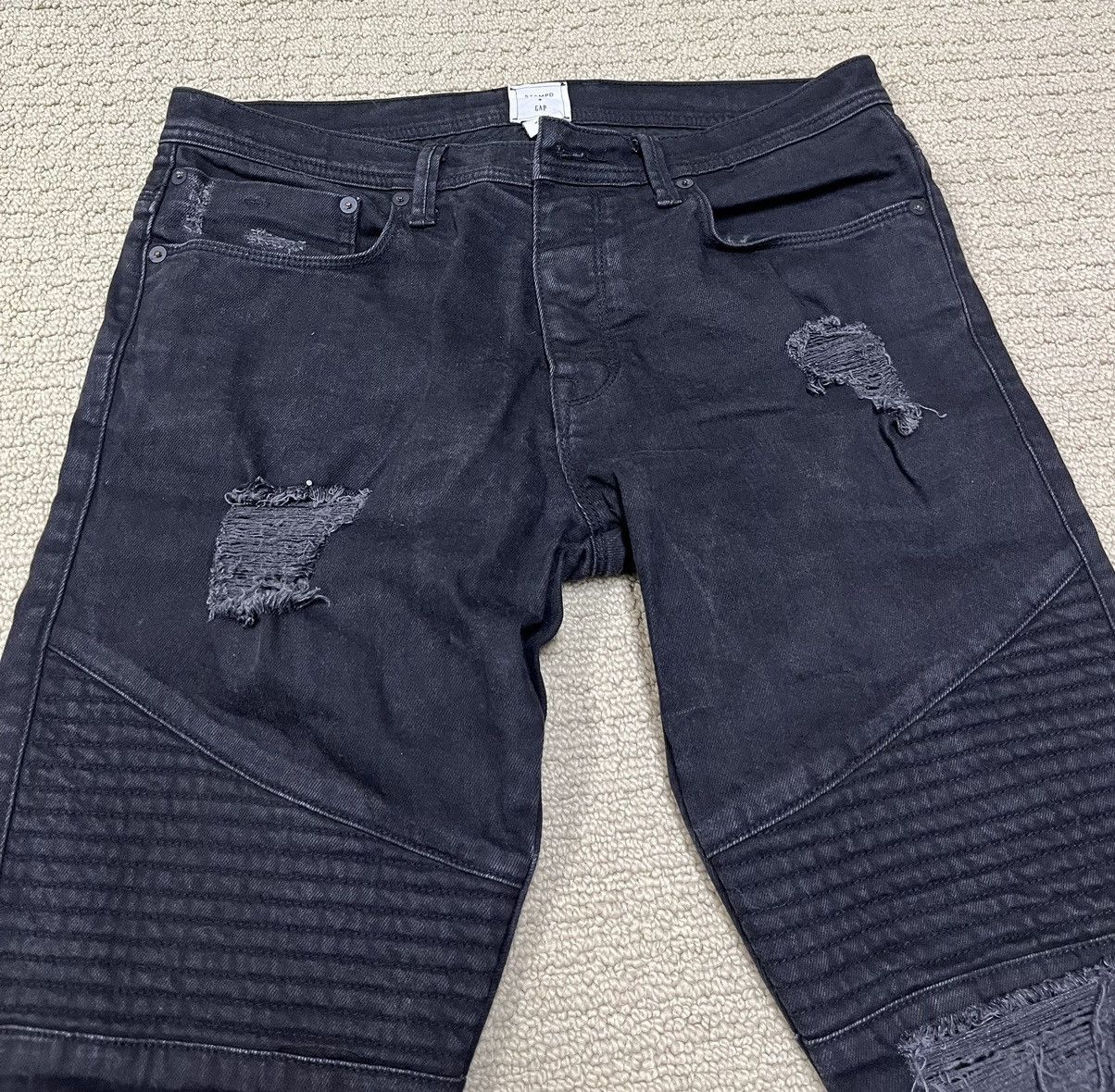Stampd Stampd x Gap x GQ Distressed Moto Denim Jeans 32 x 30 Size US 32 / EU 48 - 2 Thumbnail