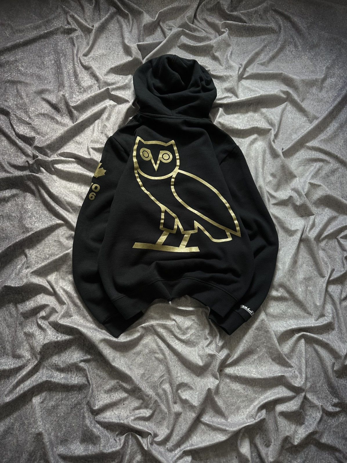 Mitchell & Ness × October's Very Own RARE Mitchell & Ness Gold OVO x Raptors Black Hoodie Size US S / EU 44-46 / 1 - 1 Thumbnail