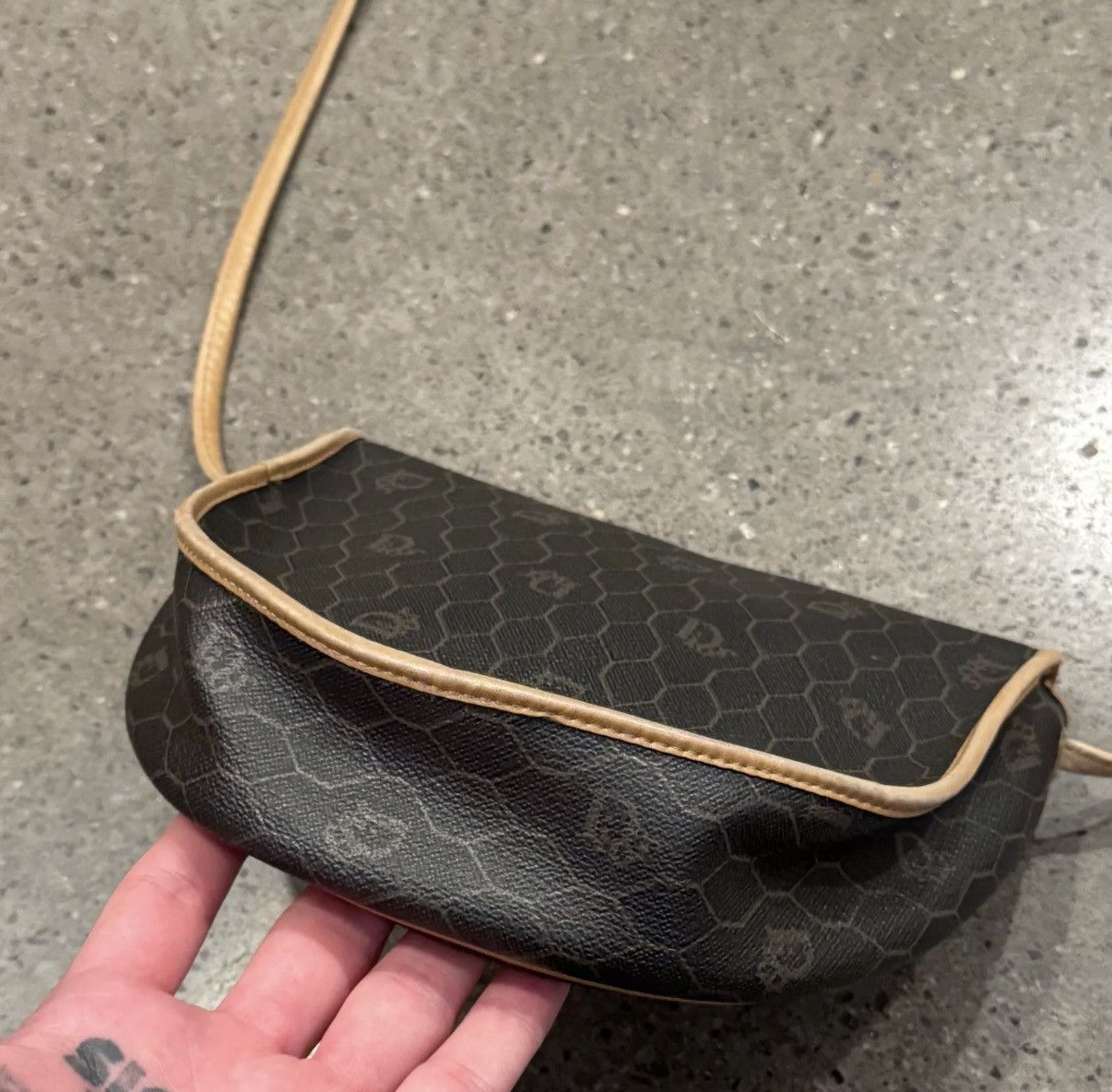 Dior Christian Dior Honey Comb Monogram Cross Body Bag Size ONE SIZE - 4 Thumbnail