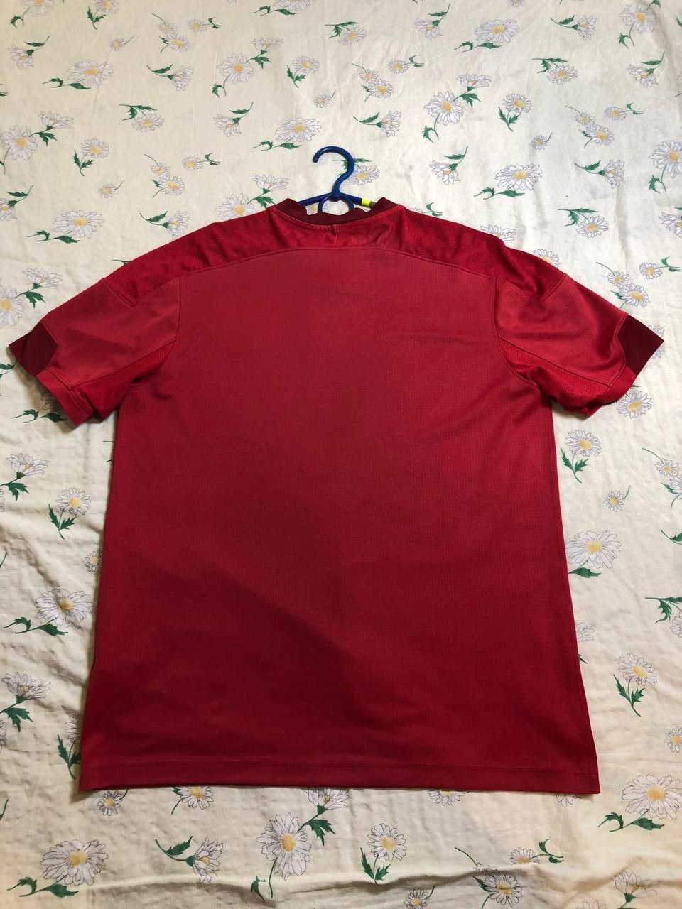 Under Armour WALES RUGBY JERSEY HOME 2019 SHIRT WRU RUGBY JERSEY Size US L / EU 52-54 / 3 - 15 Thumbnail