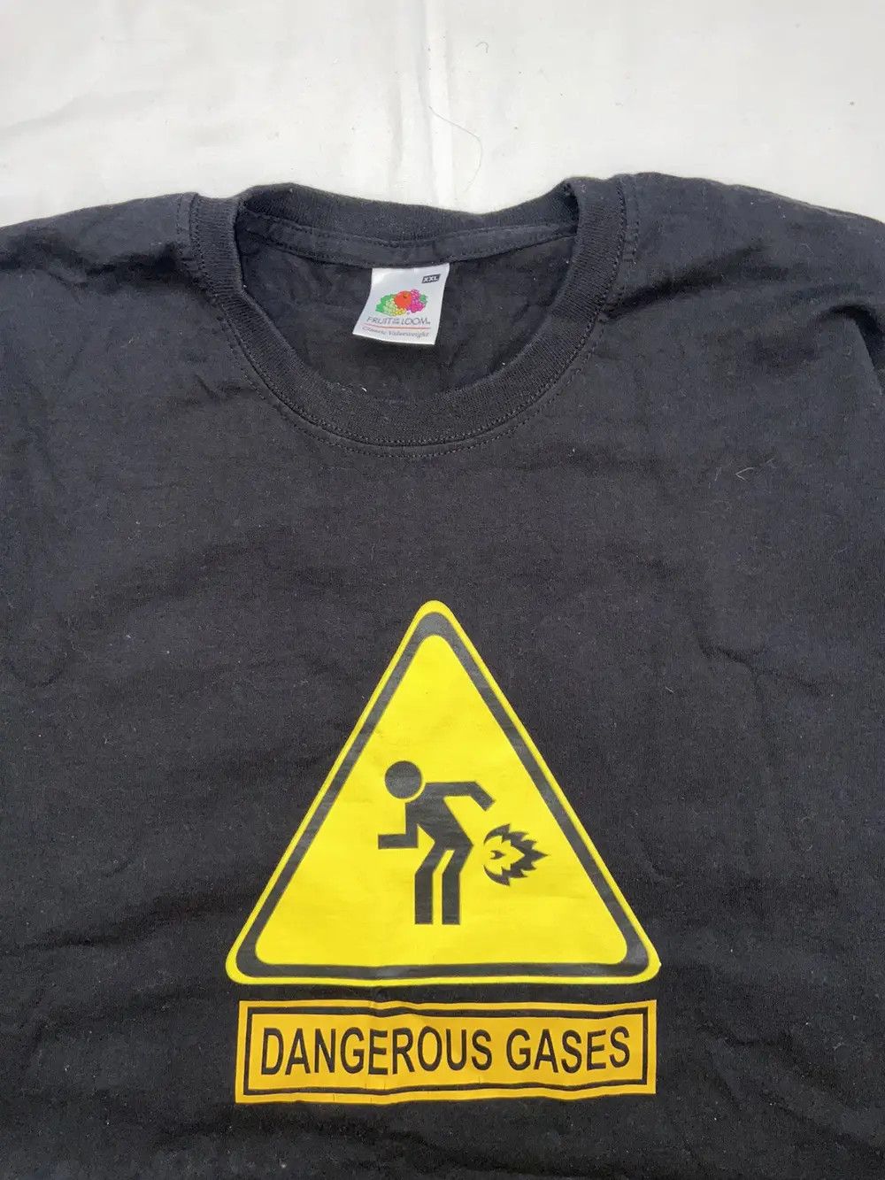 Vintage ⚠️CRAZY VINTAGE FUNNY TEE Y2K T SHIRT FART DANGEROUS GASES Size US XXL / EU 58 / 5 - 9 Thumbnail
