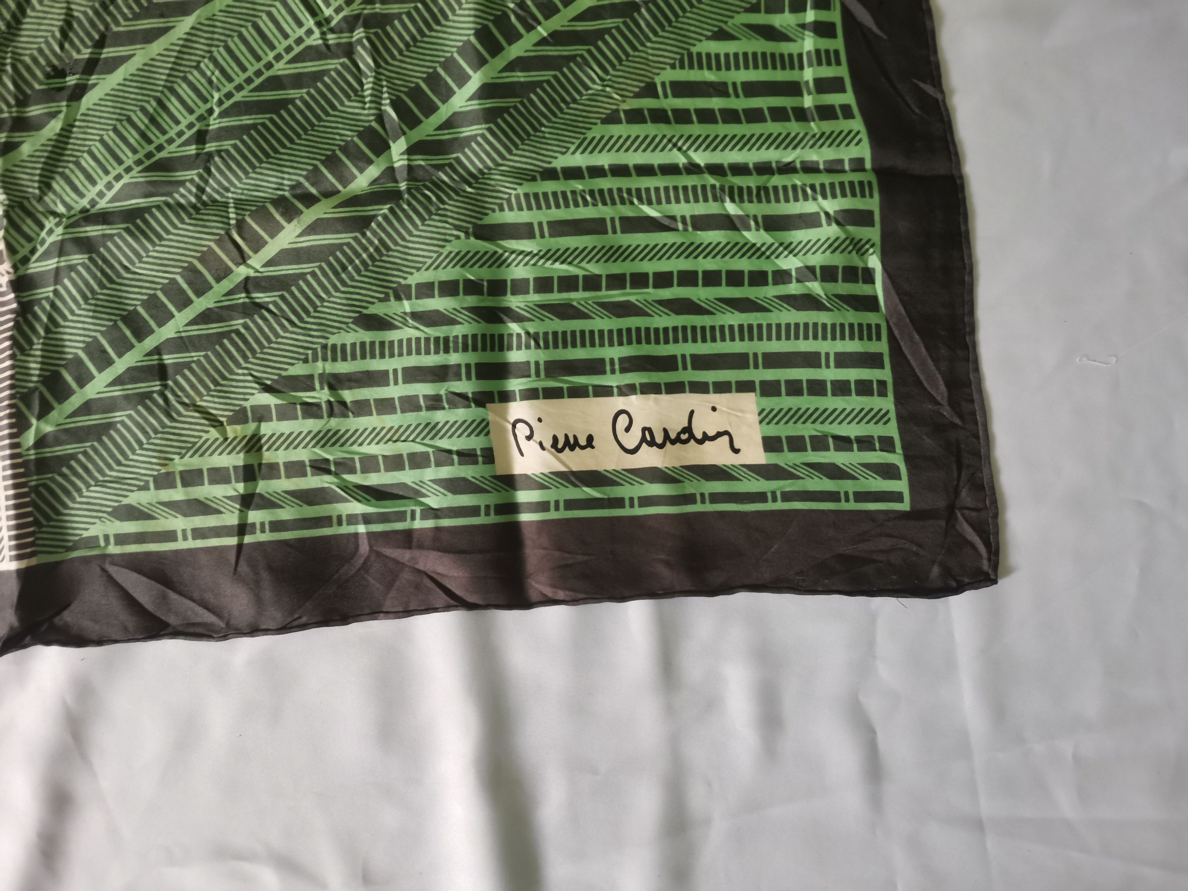Pierre Cardin Rare vintage Pierre Cardin scarves nice design Size ONE SIZE - 3 Thumbnail