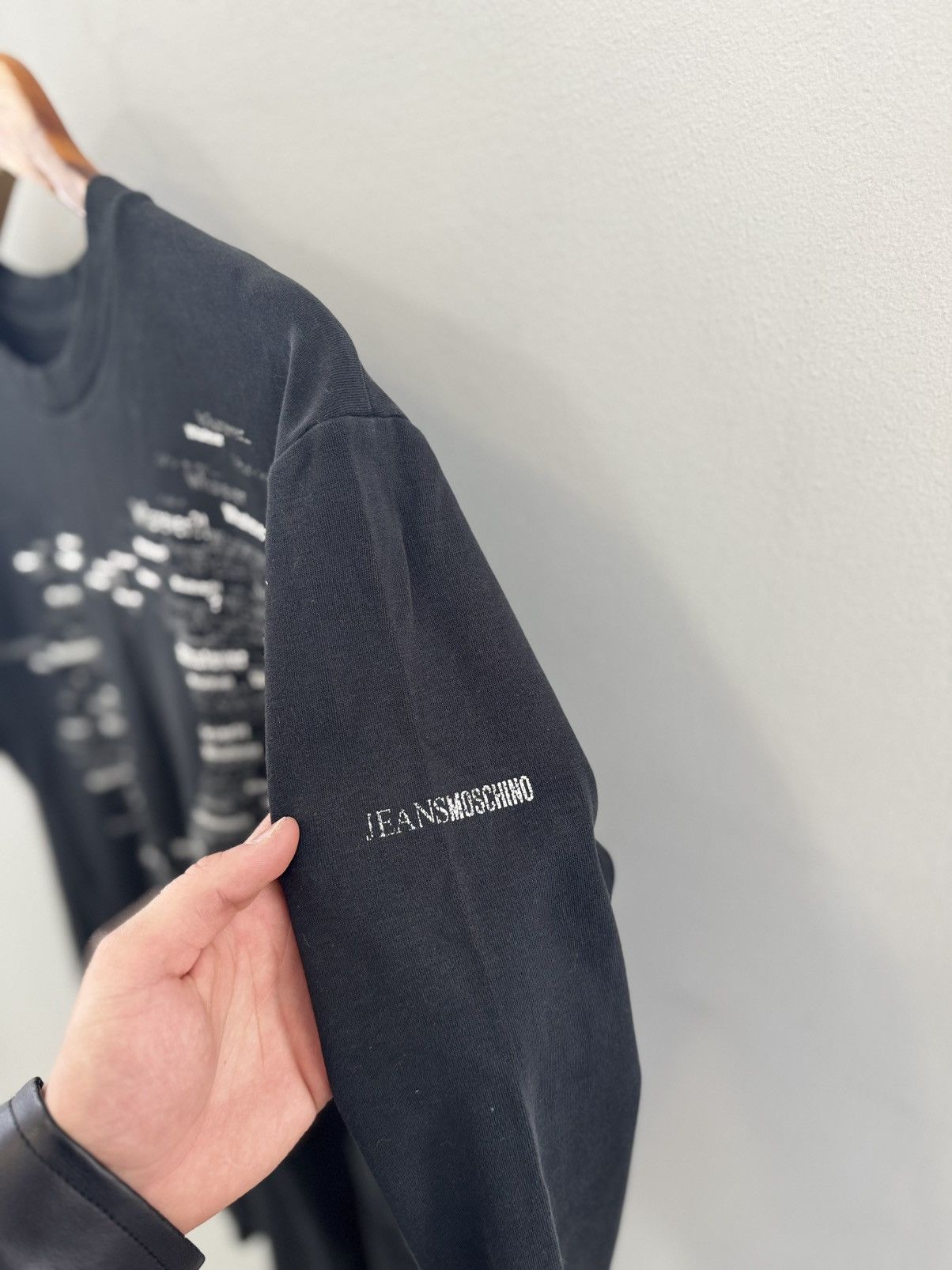 Moschino × Vintage Vintage Moschino Long Sleeve Avant Garde Moschino Crewneck Size US XL / EU 56 / 4 - 4 Thumbnail