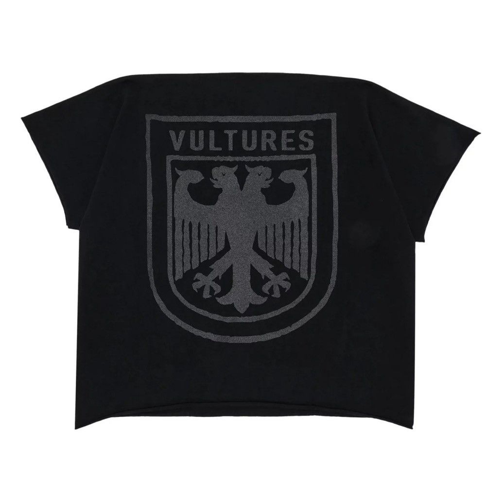 Kanye vultures tee