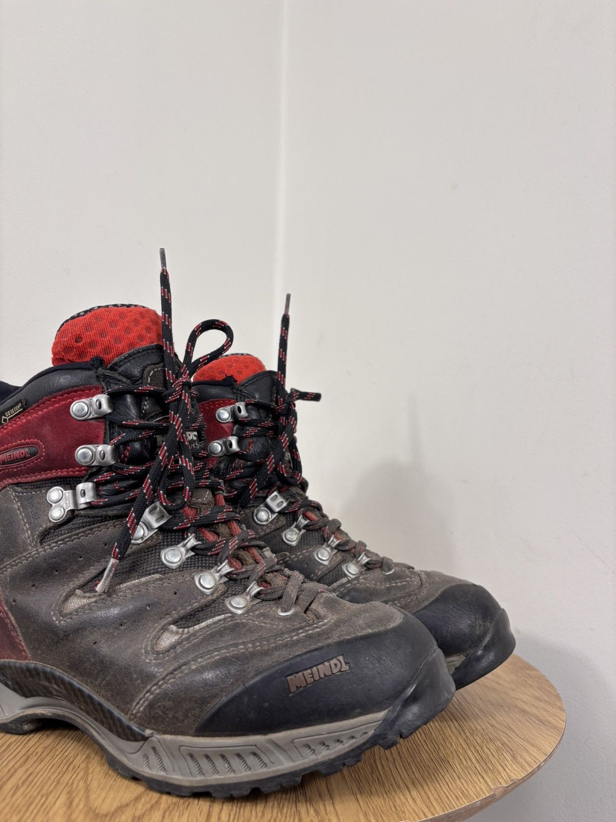 Other Meindl Air Revolution Women’s Gore-Tex Hiking Boots Size US 8.5 / IT 38.5 - 4 Thumbnail