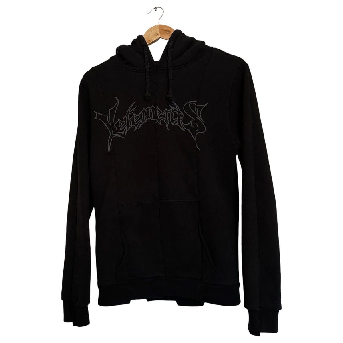 Vetements Vetements OG METAL LOGO RECONSTRUCTED HOODIE F/W 16 Size US S / EU 44-46 / 1 - 1 Thumbnail