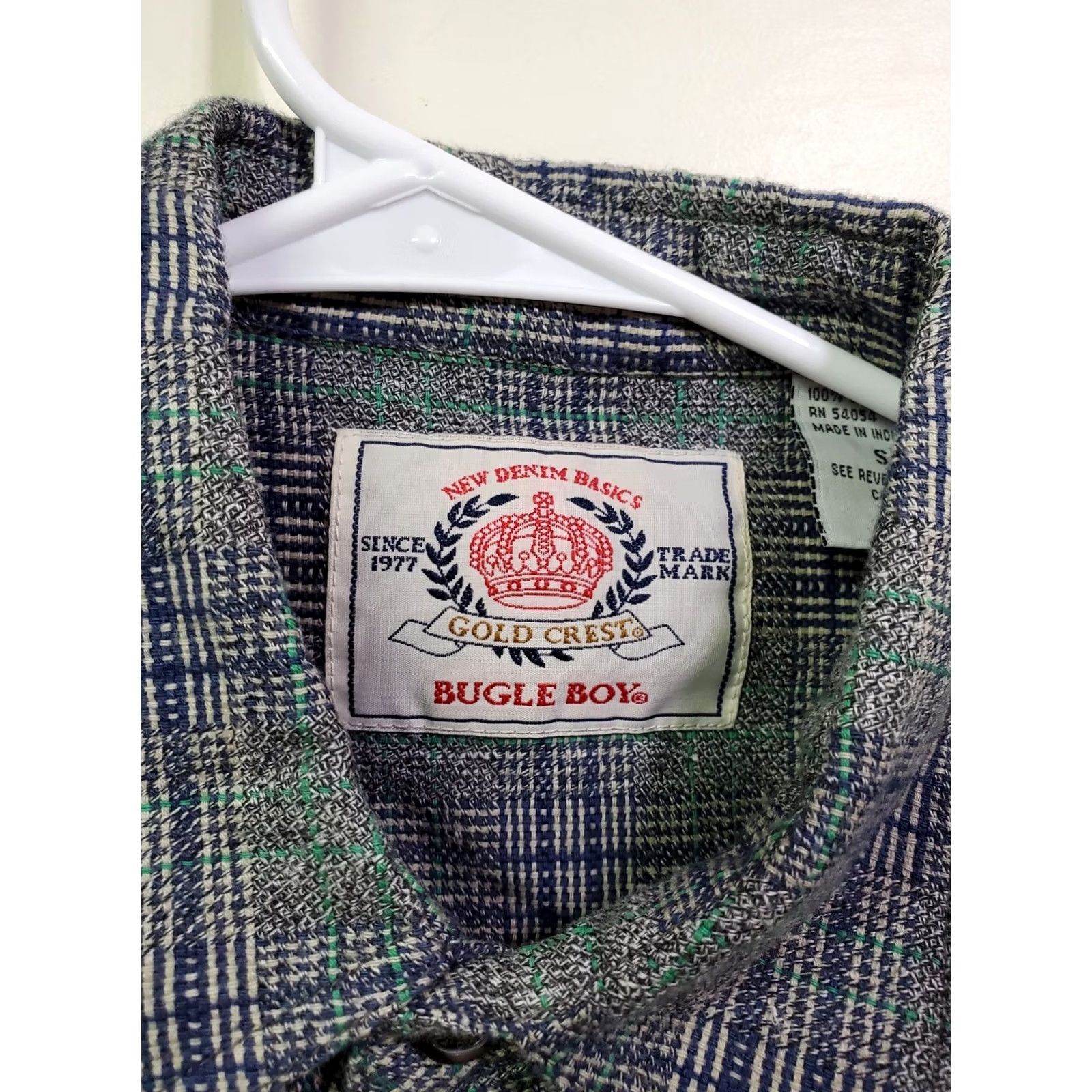 Bugle Boy VINTAGE Bugle Boy Flannel Shirt Long Sleeve Mens Size S Gray Plaid Gold Crest Button-Up Casual Shirt Size US S / EU 44-46 / 1 - 5 Thumbnail